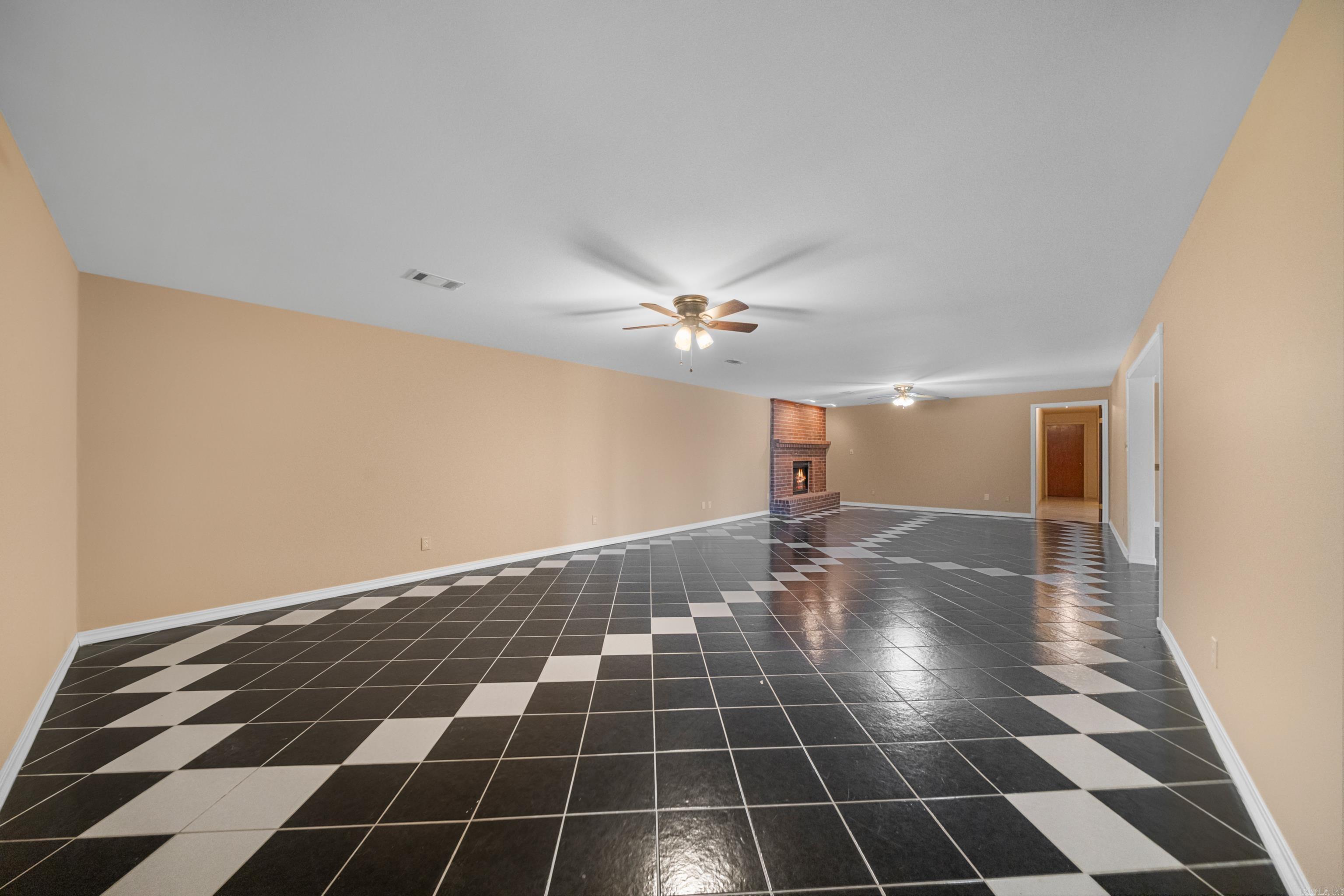 ARZELLA ACRES - Residential