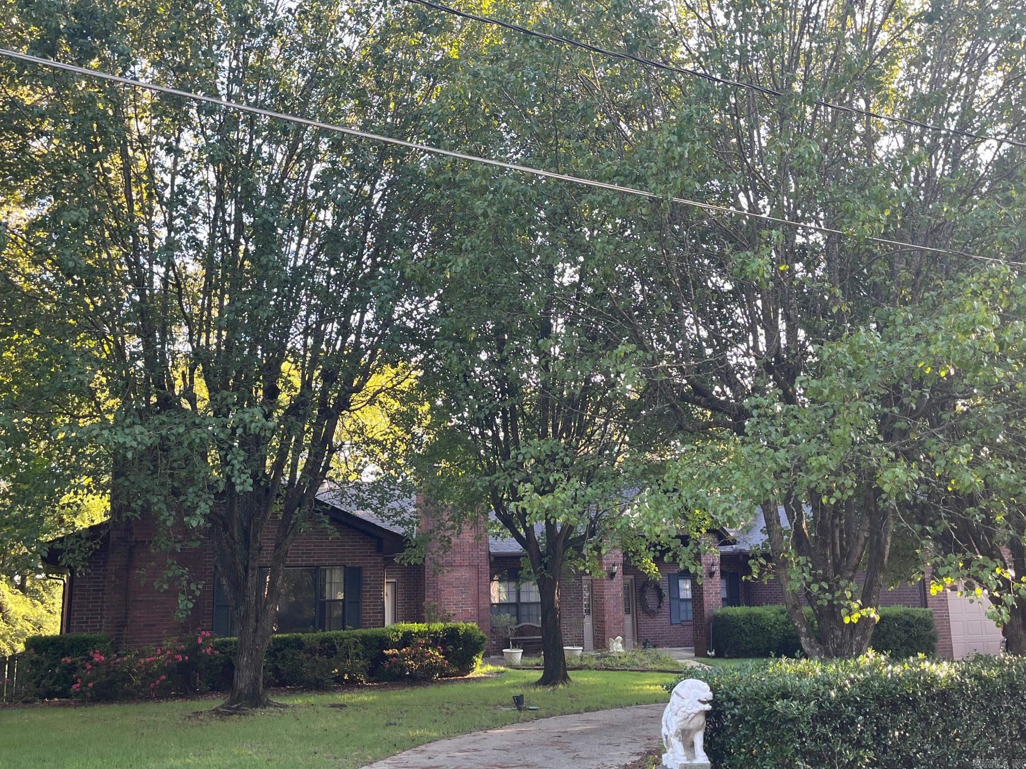 ARZELLA ACRES - Residential