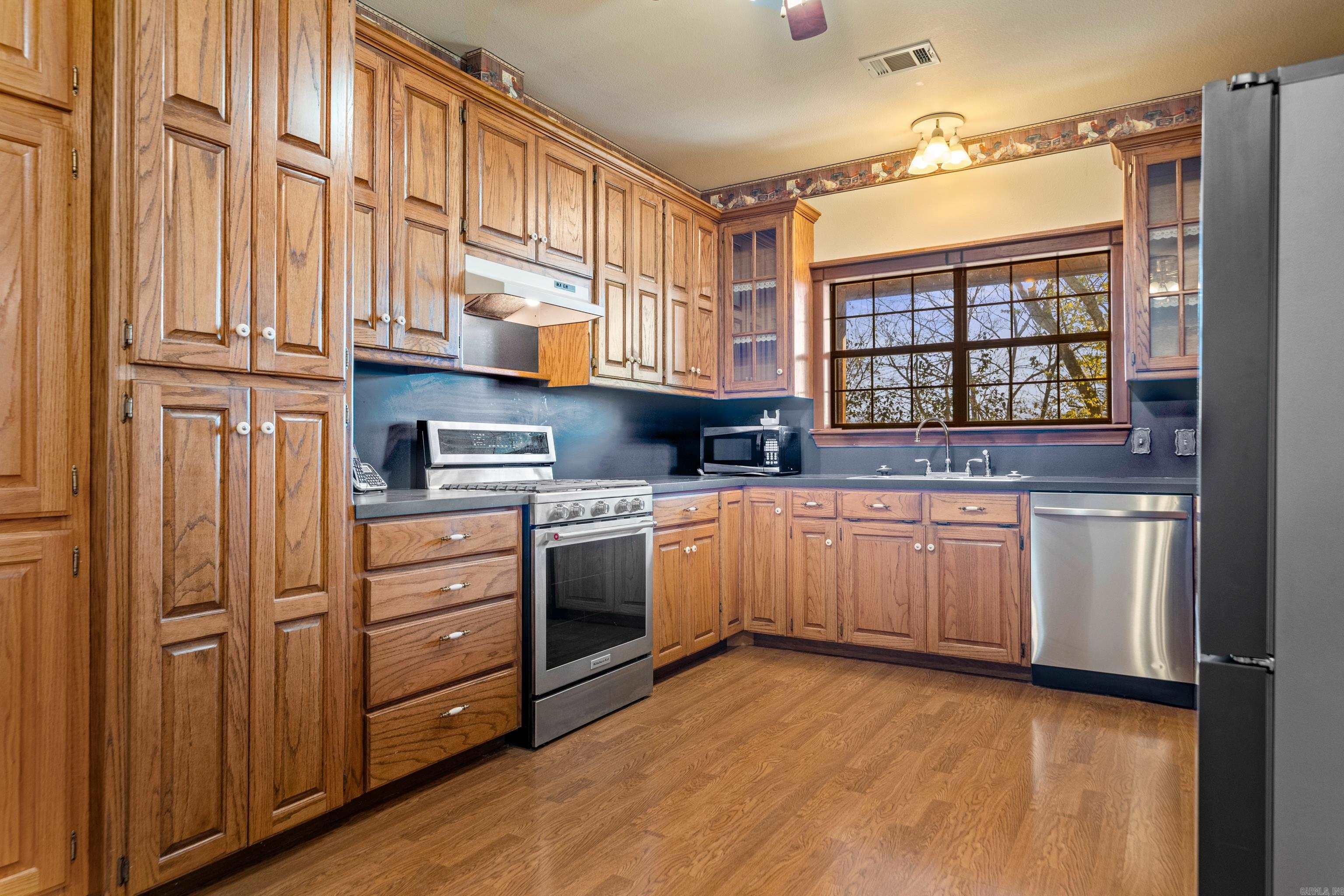 ARZELLA ACRES - Residential