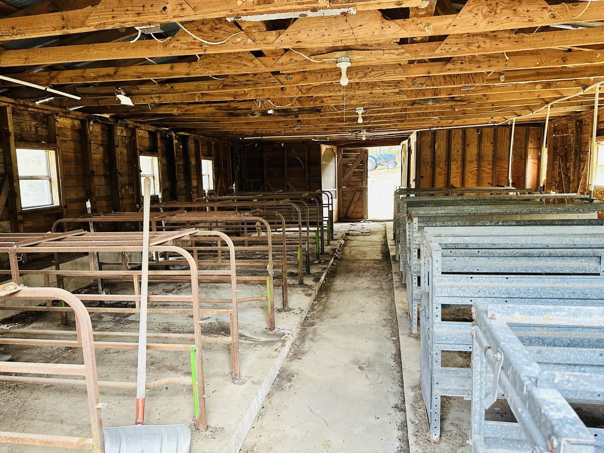 Metes & Bounds - Land