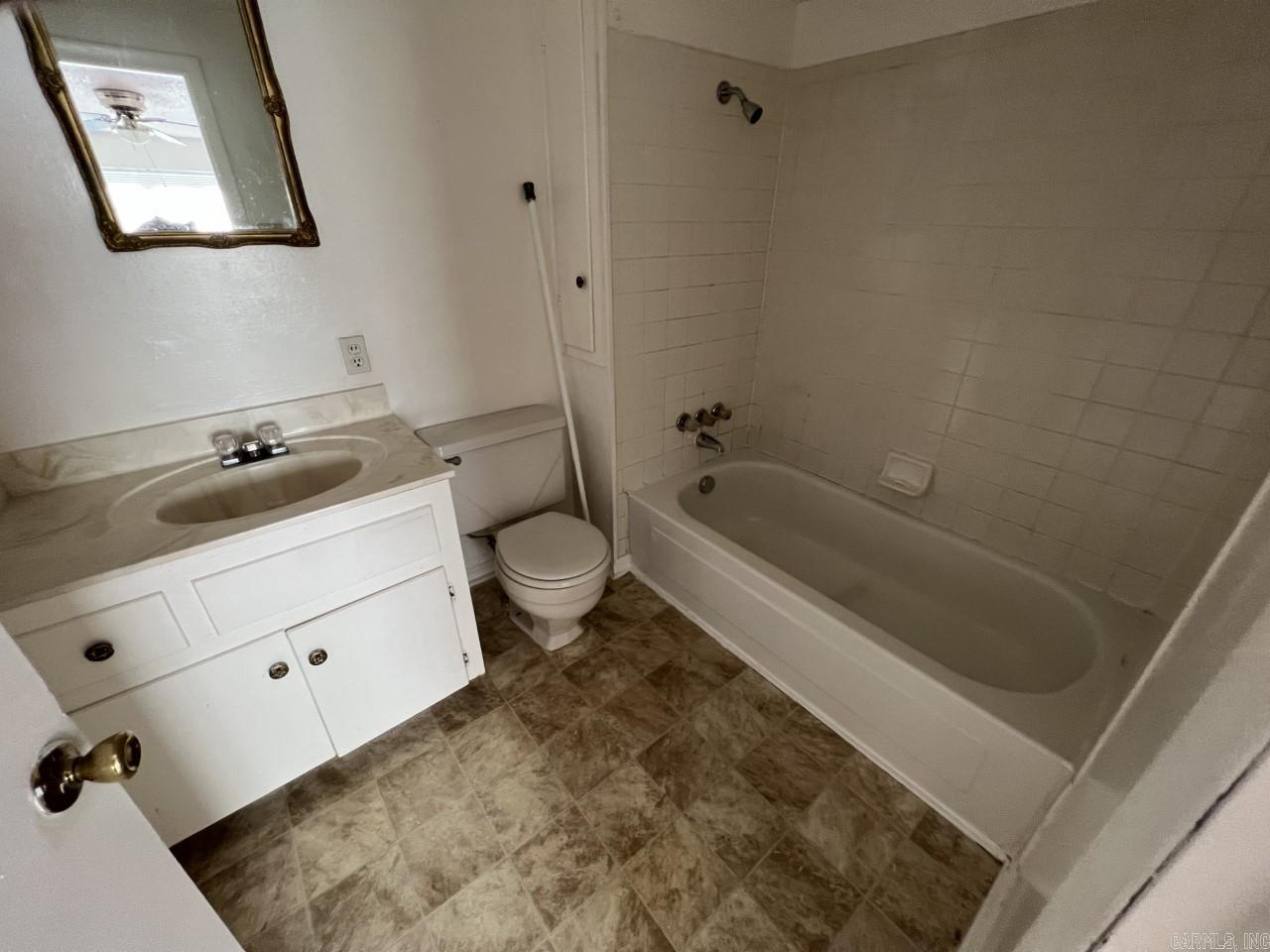 Park Ruby - Residential Lease