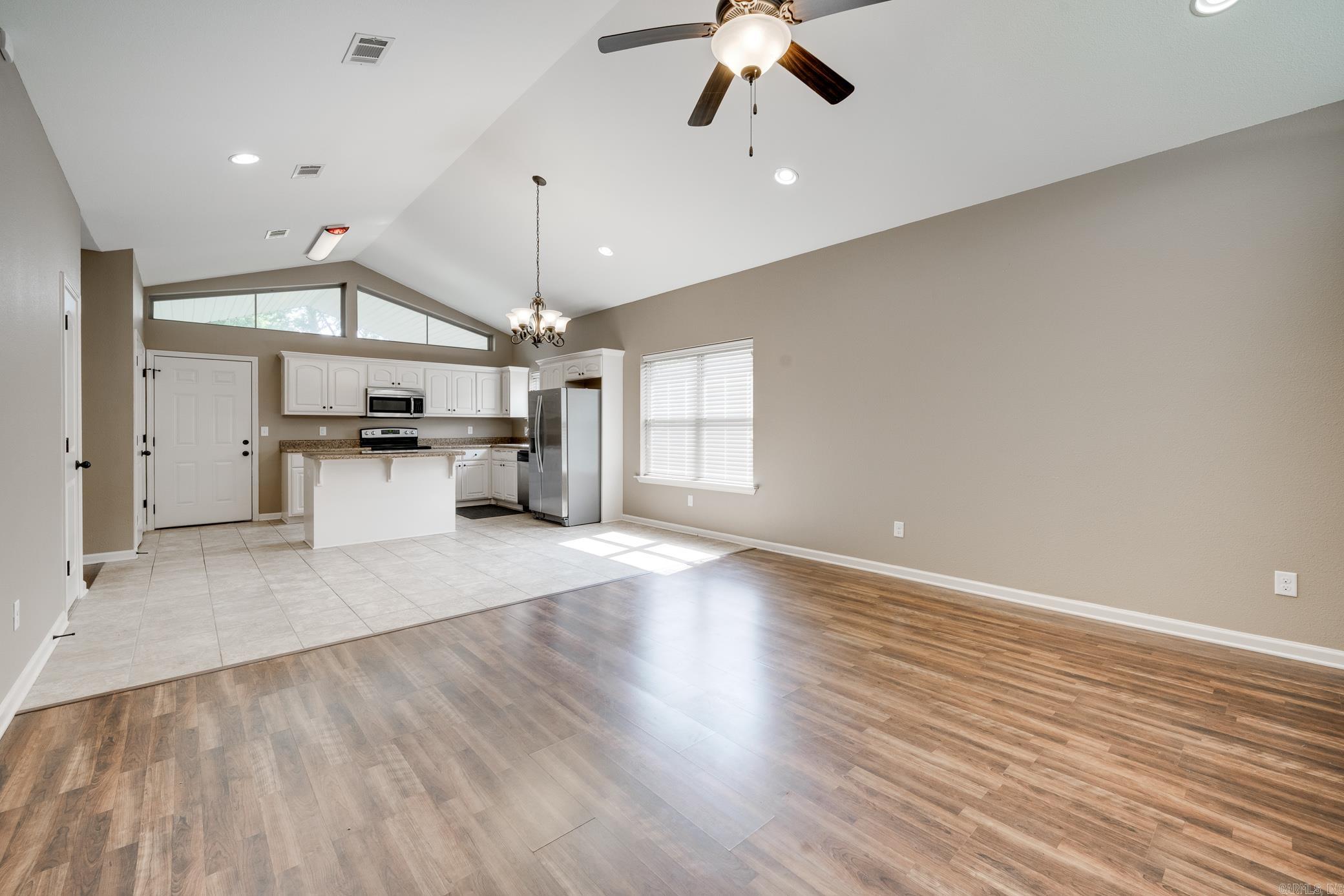 JONES & WORTHEN - Residential