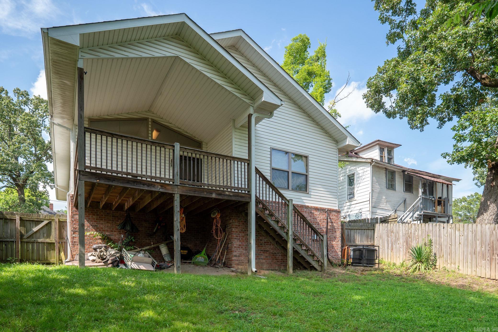 JONES & WORTHEN - Residential