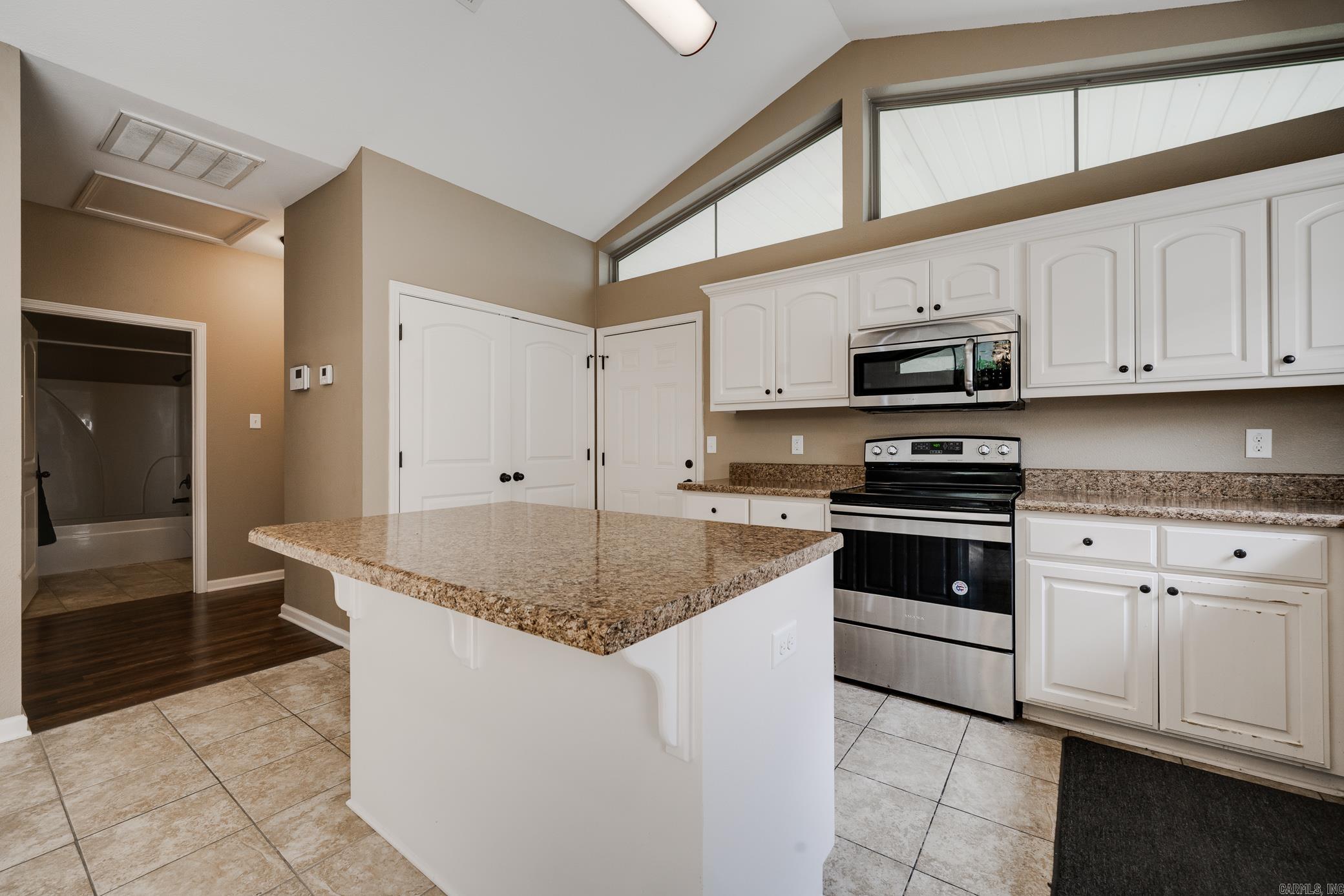 JONES & WORTHEN - Residential