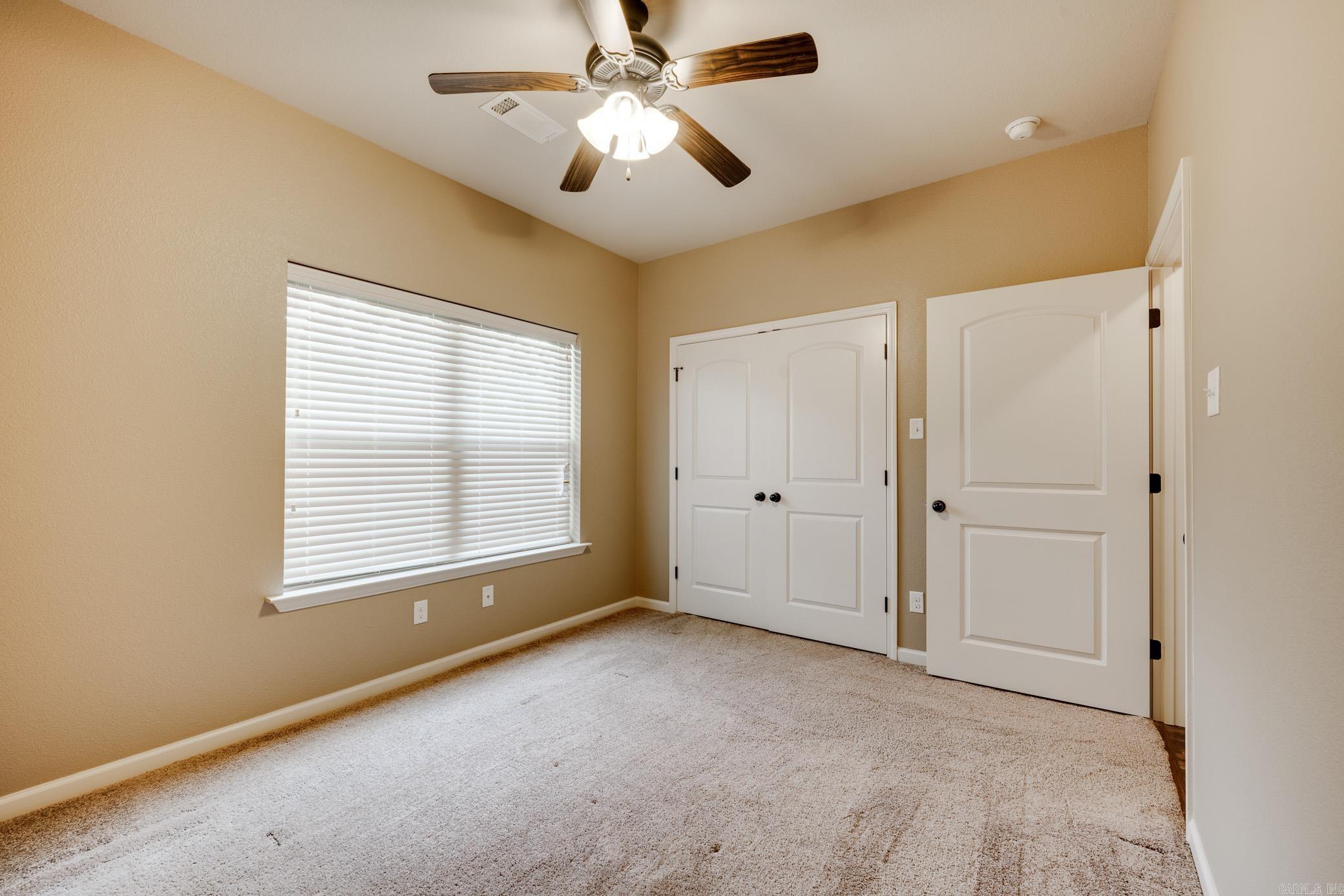 JONES & WORTHEN - Residential