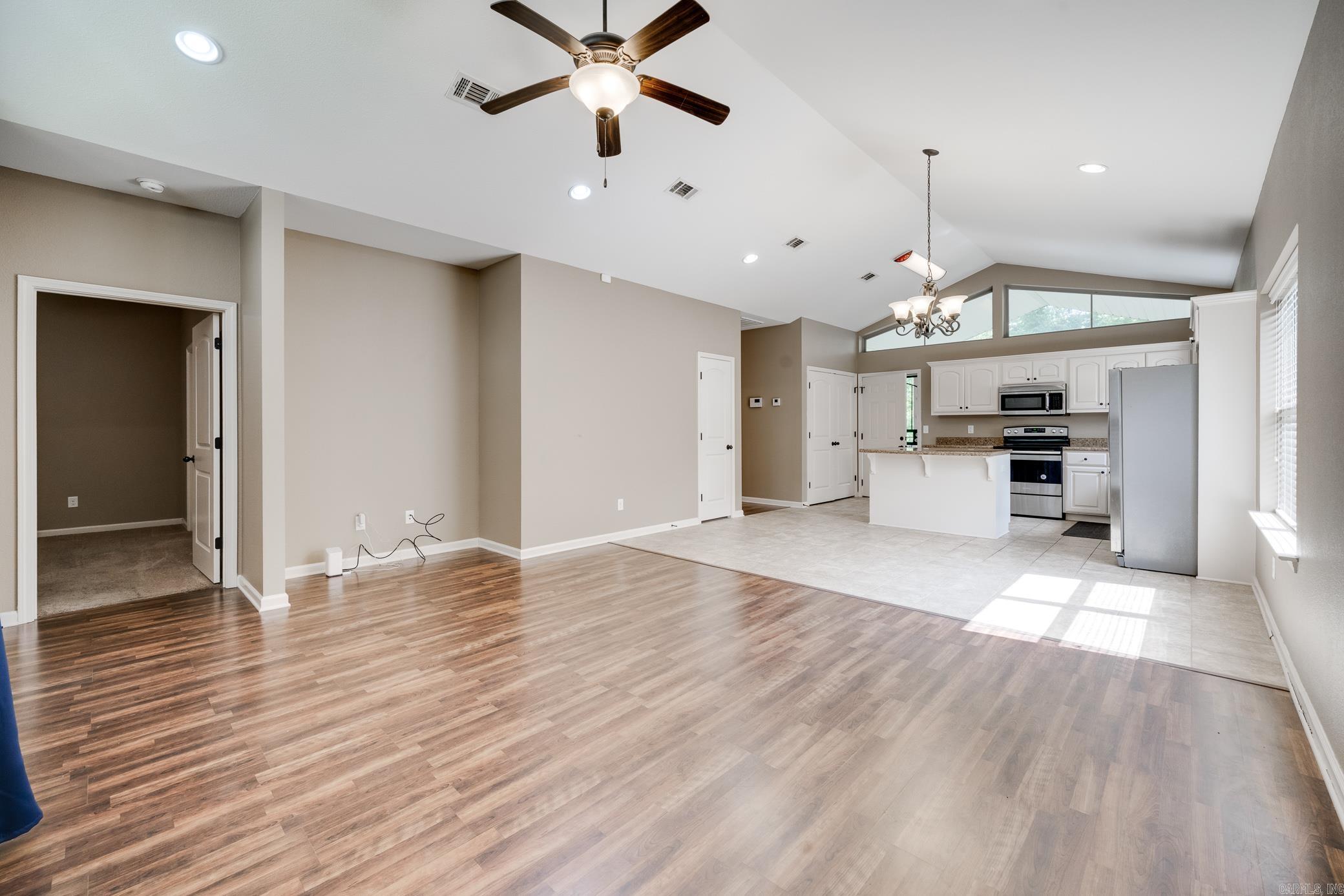 JONES & WORTHEN - Residential