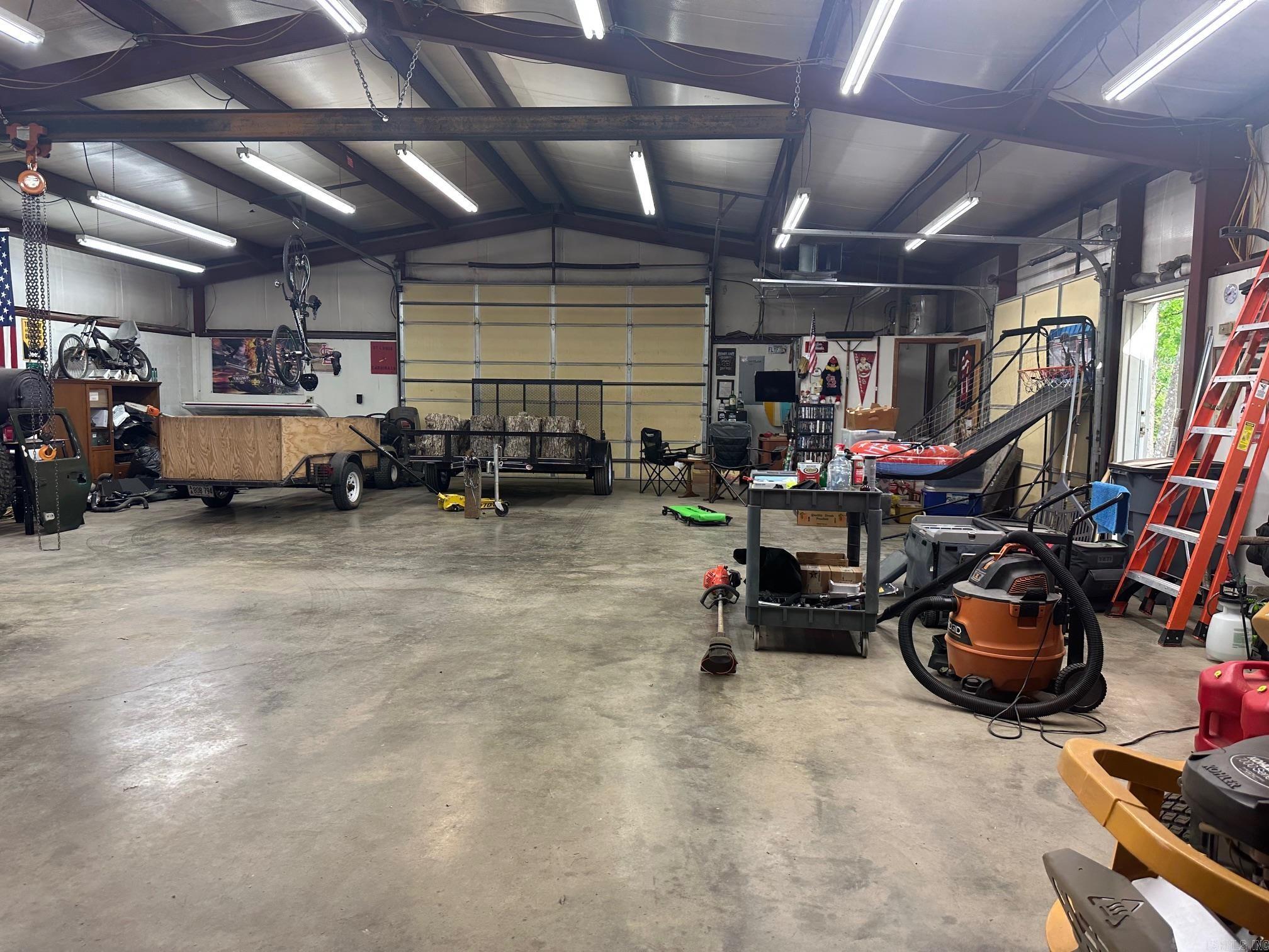 ARKANSAS HGTS - Residential