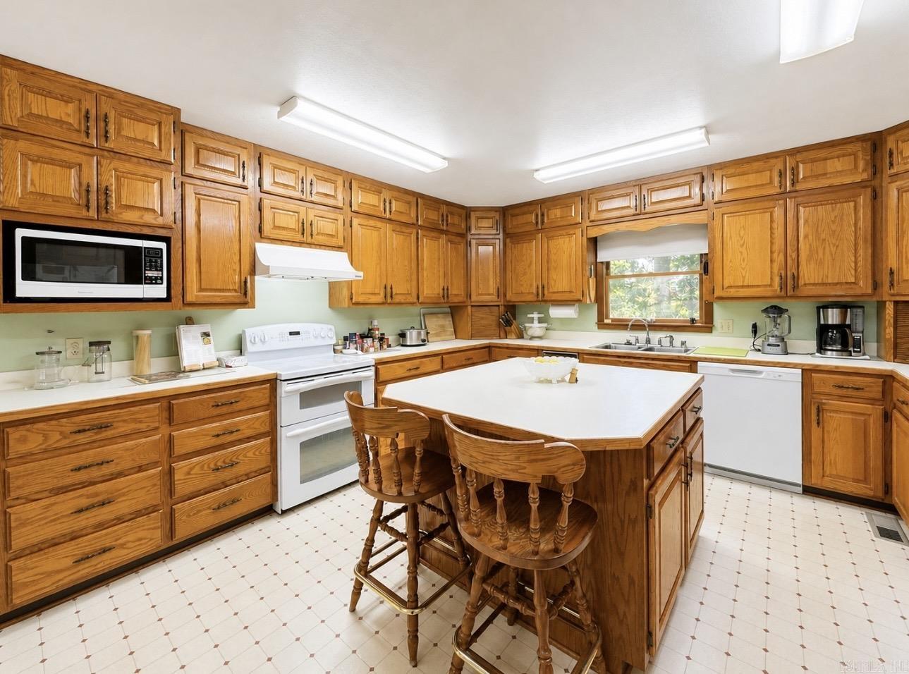 ARKANSAS HGTS - Residential