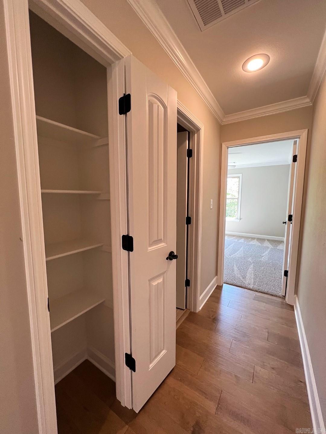 PINEWOOD ESTATES - Residential