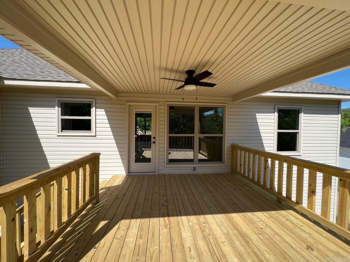 PINEWOOD ESTATES - Residential