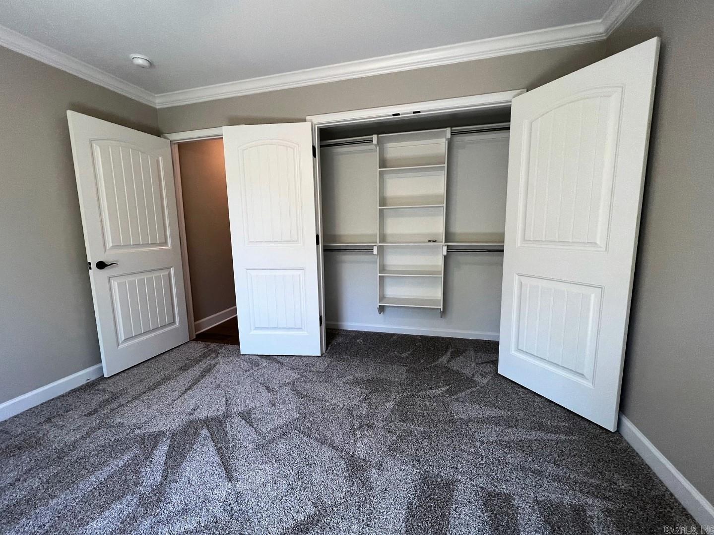 PINEWOOD ESTATES - Residential