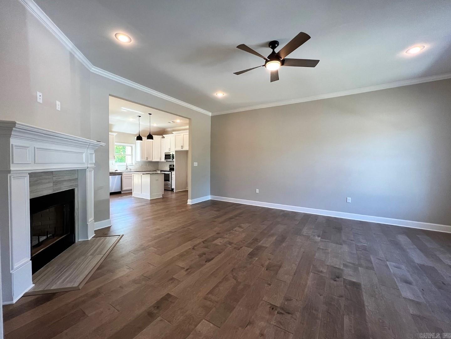 PINEWOOD ESTATES - Residential