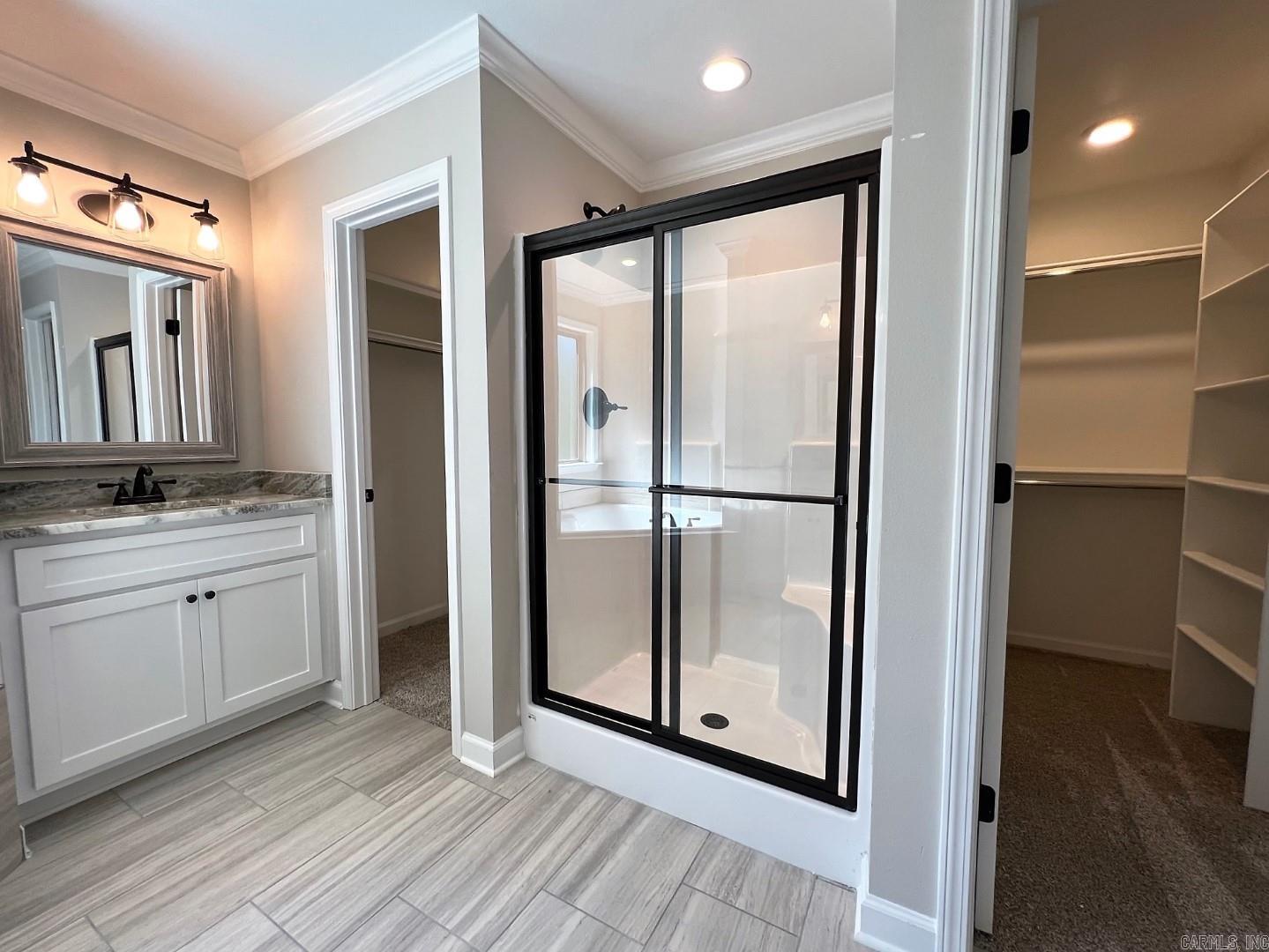 PINEWOOD ESTATES - Residential