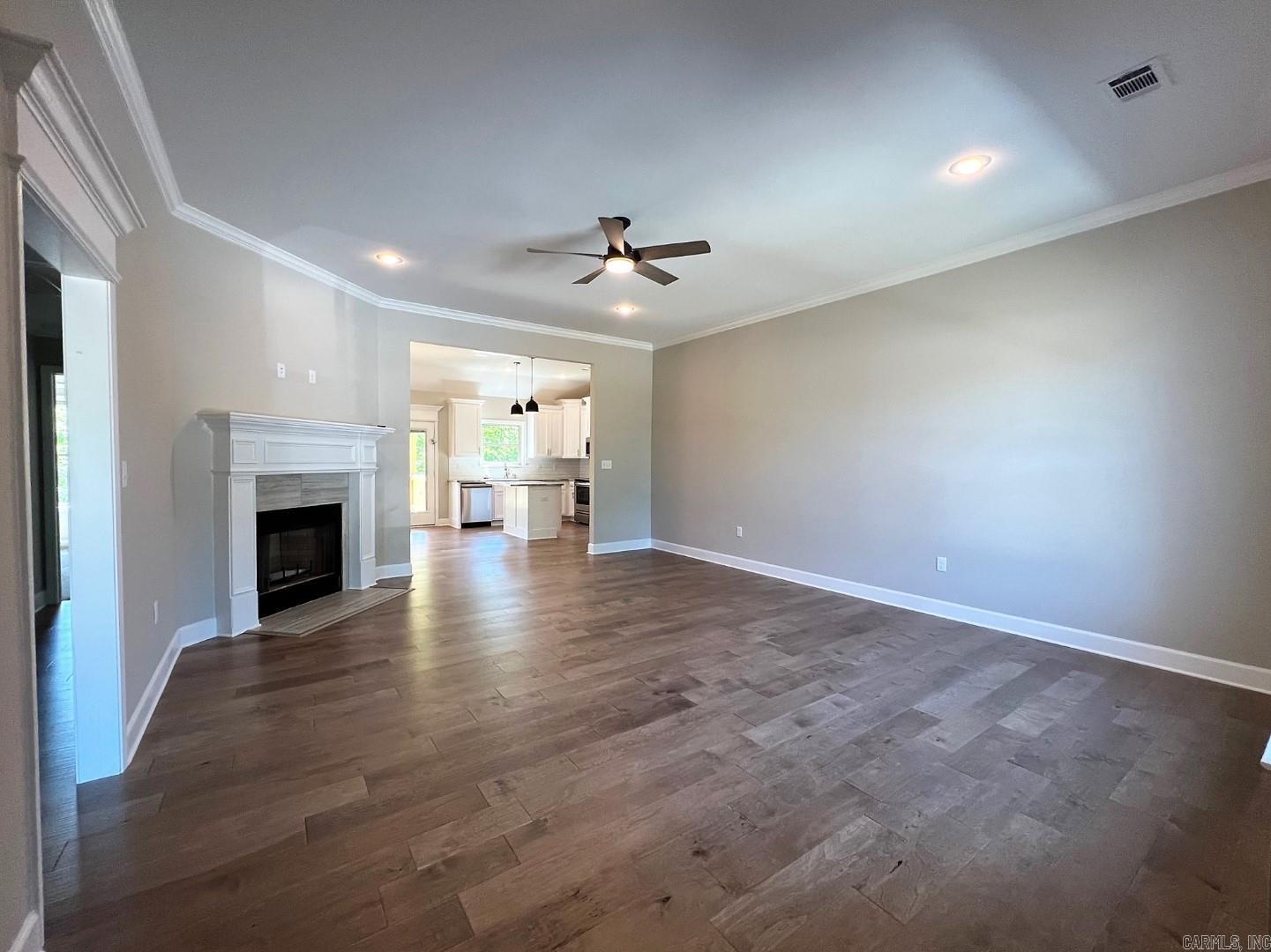 PINEWOOD ESTATES - Residential