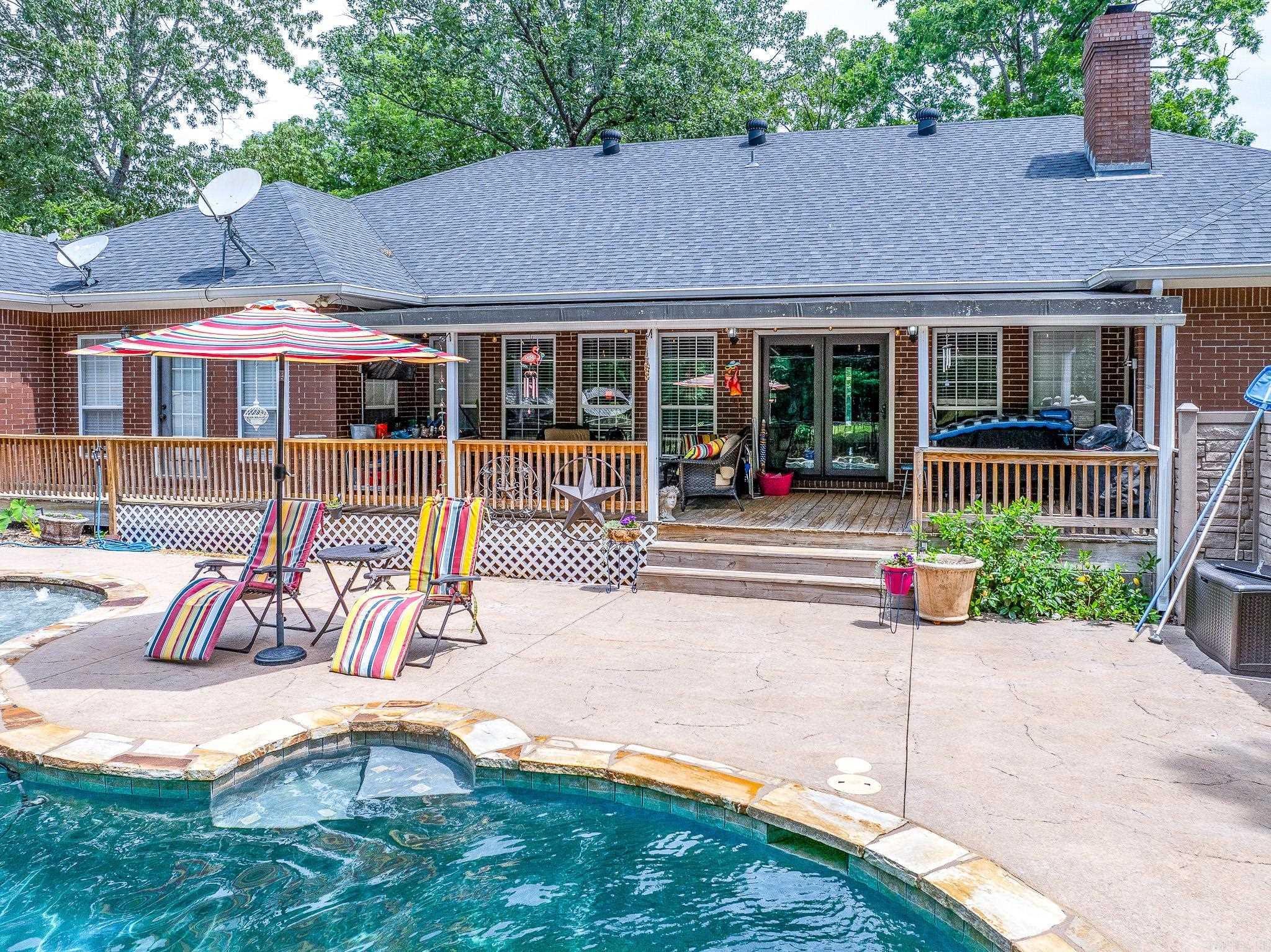 KENTUCKY FOOTHILLS - Residential