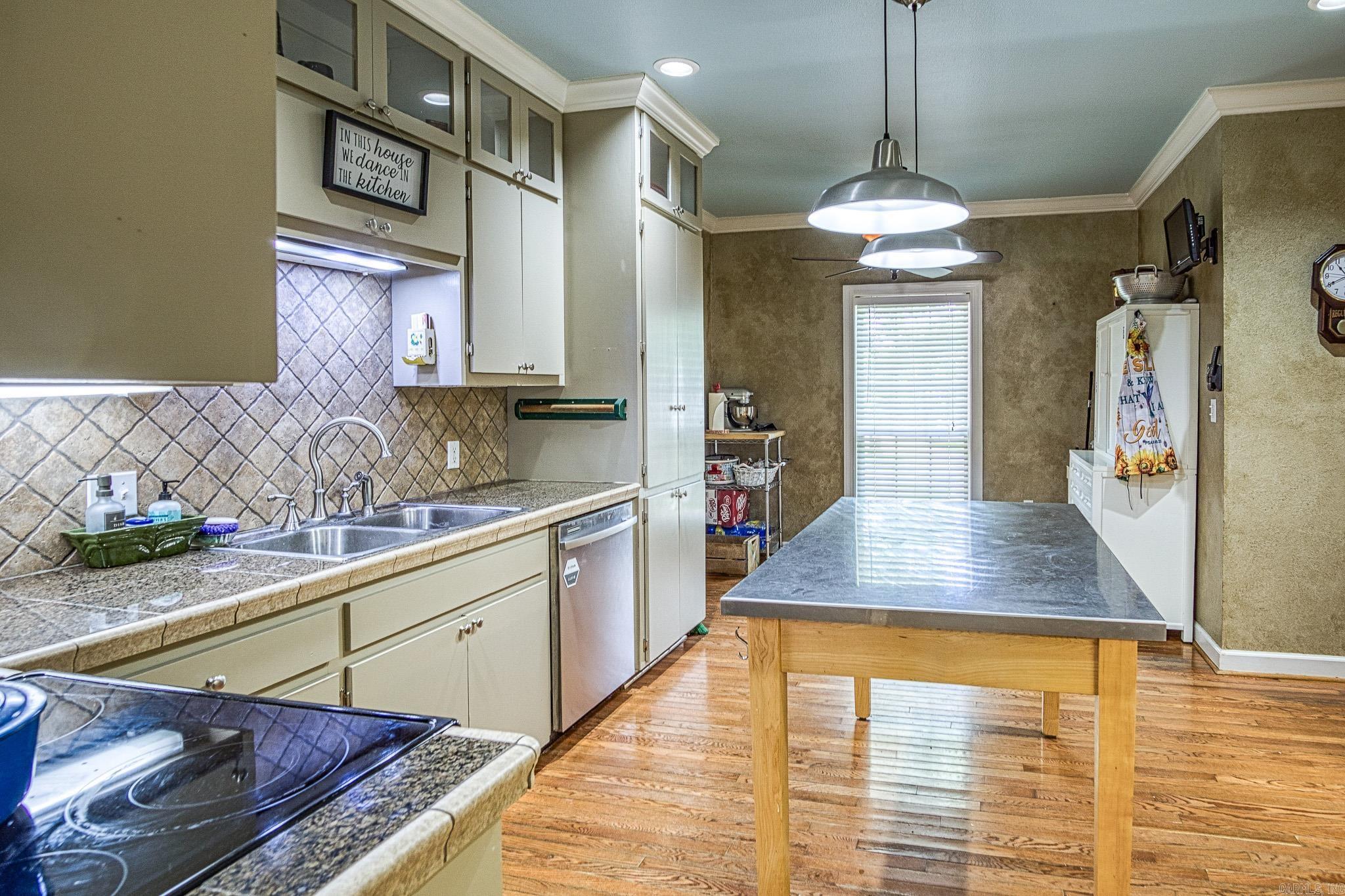 KENTUCKY FOOTHILLS - Residential