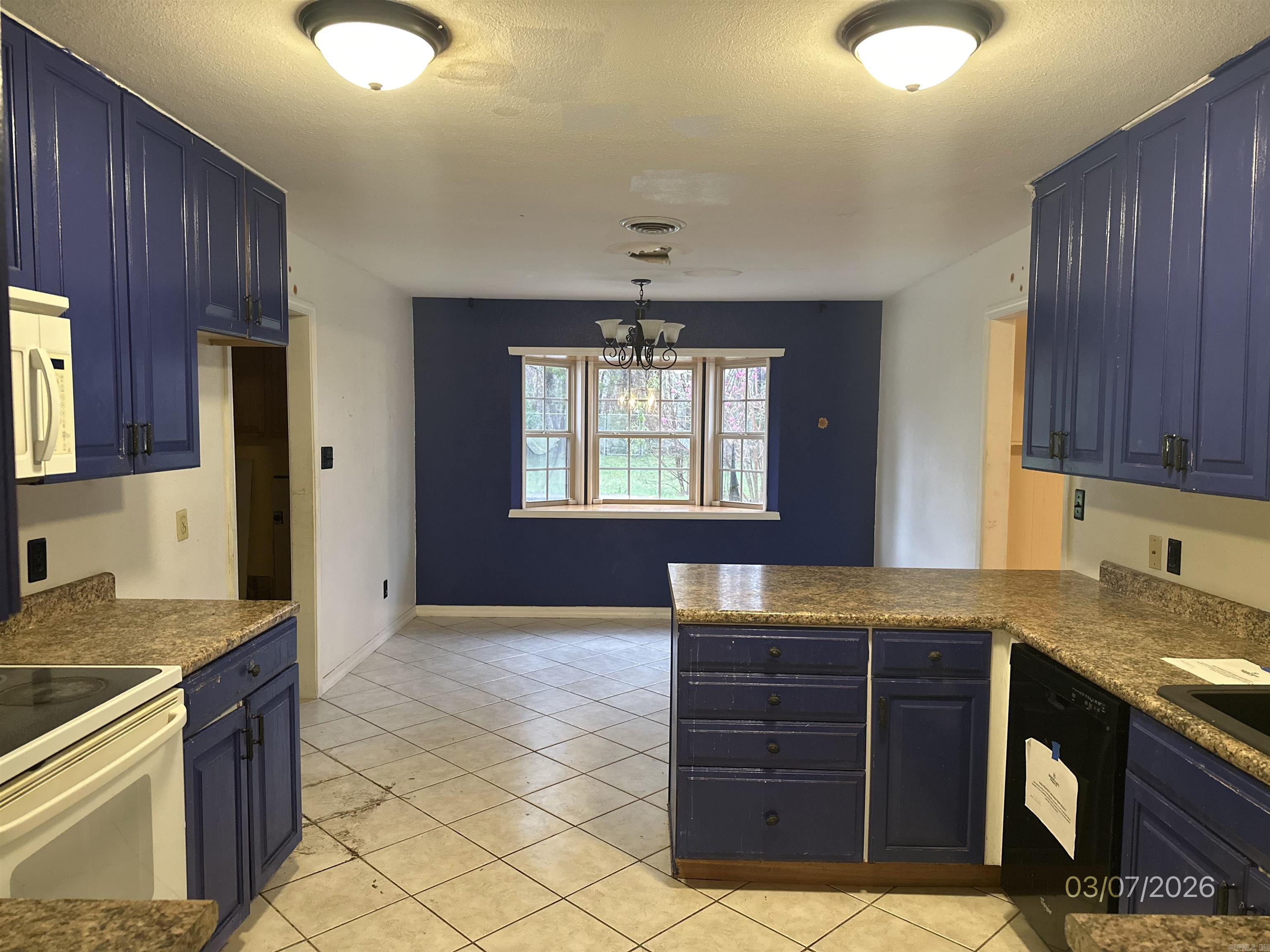 CAMELOT - Residential