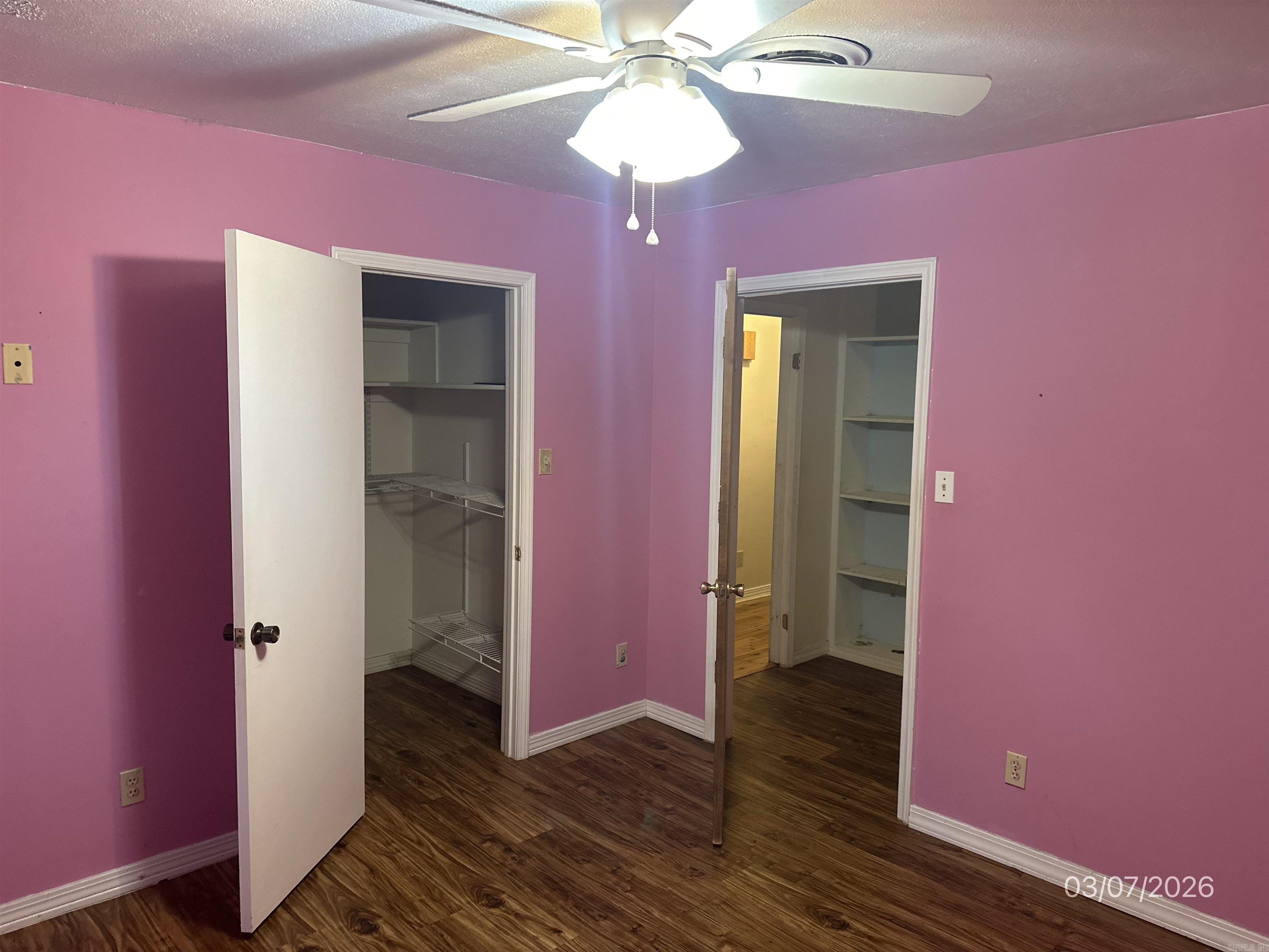 CAMELOT - Residential