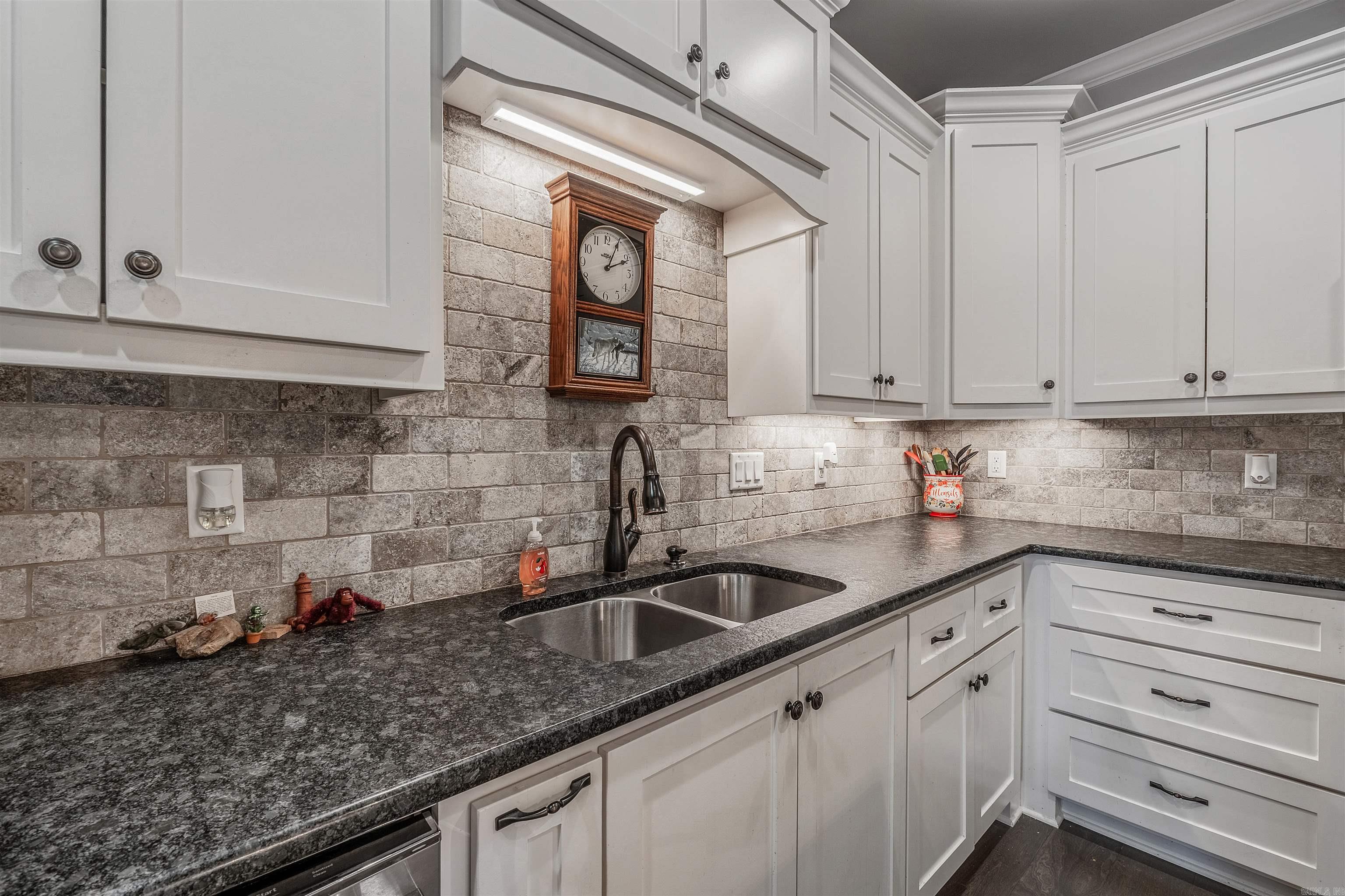 AUSTIN GARDENS PATIO HOMES ADDN - Residential