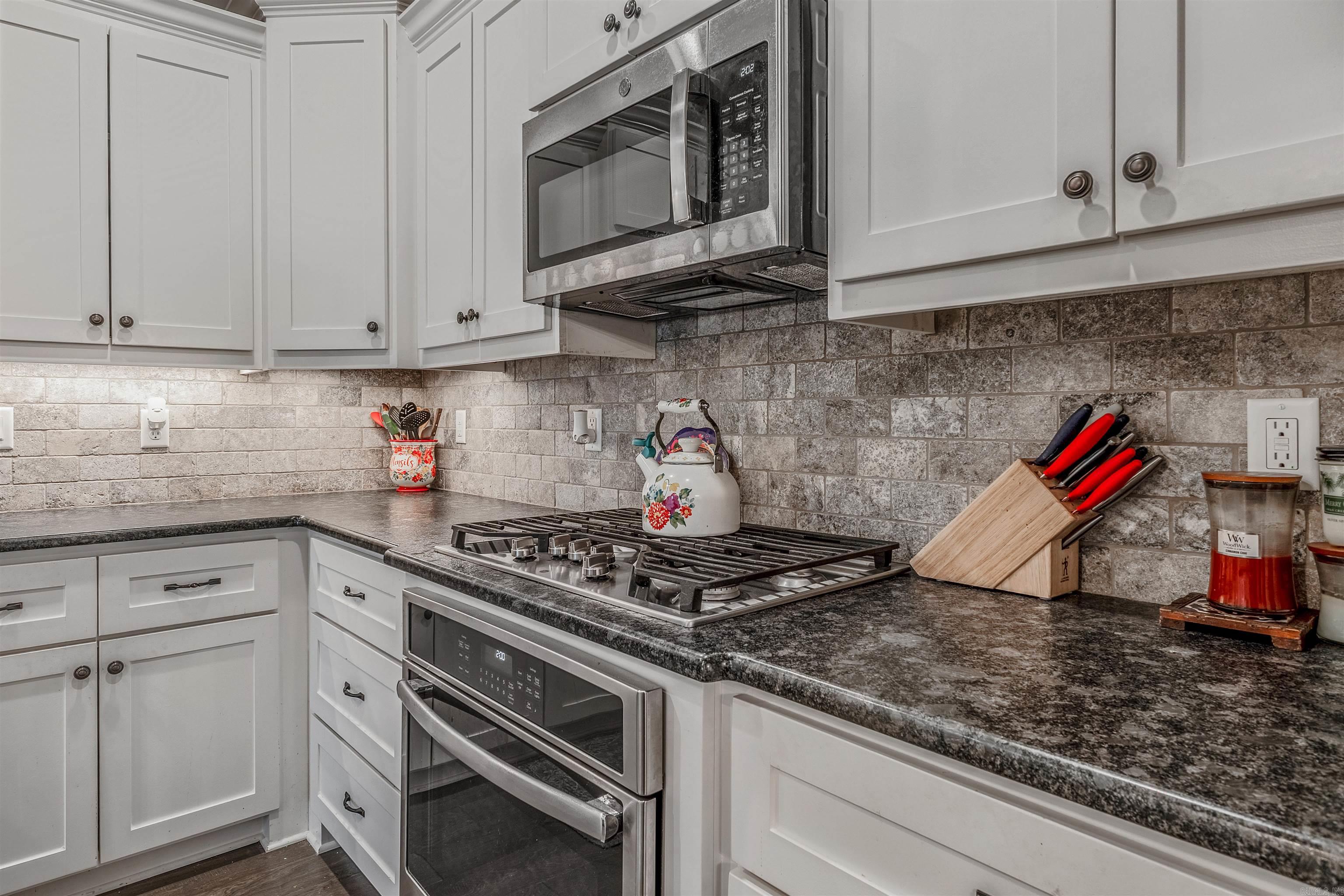 AUSTIN GARDENS PATIO HOMES ADDN - Residential