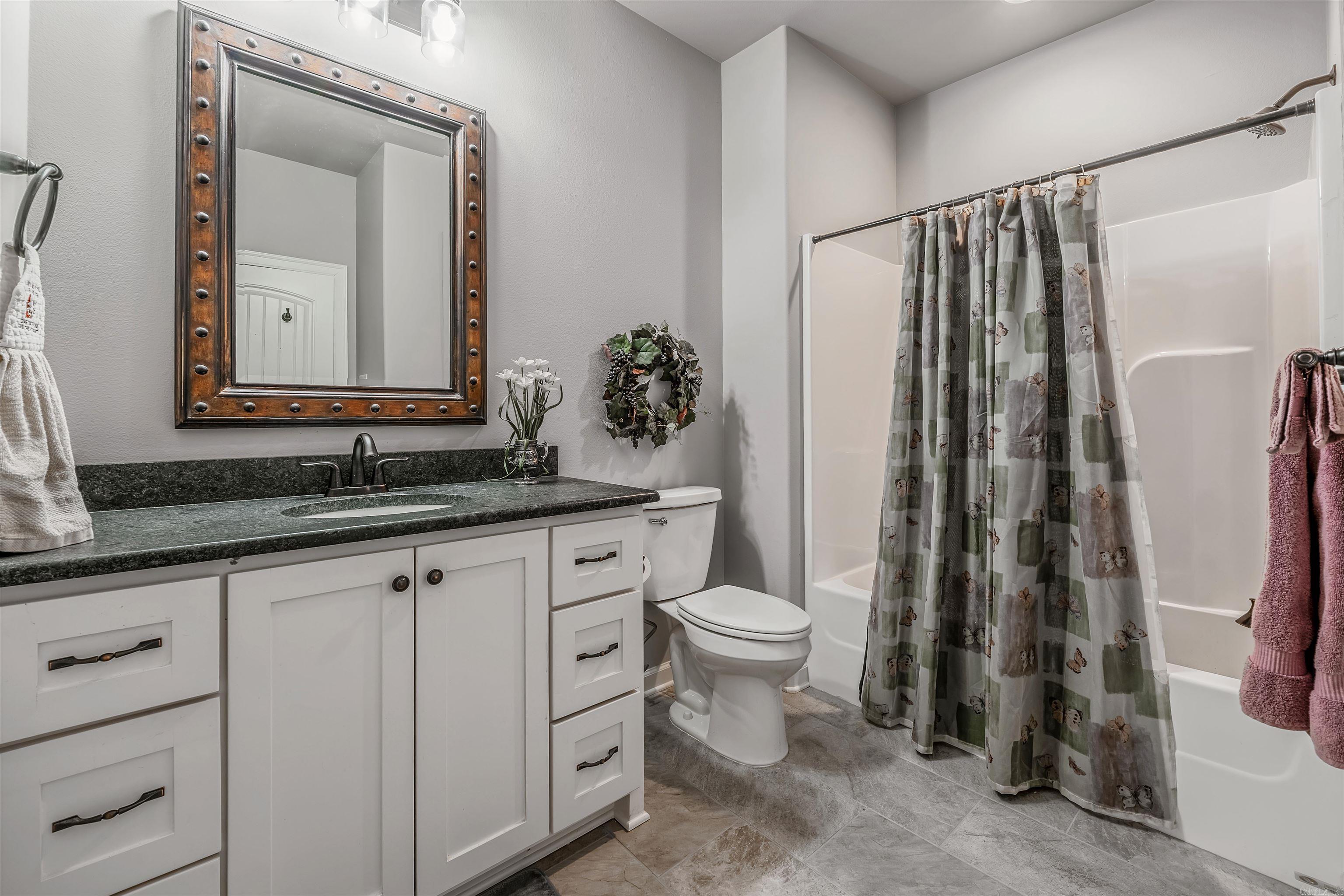 AUSTIN GARDENS PATIO HOMES ADDN - Residential