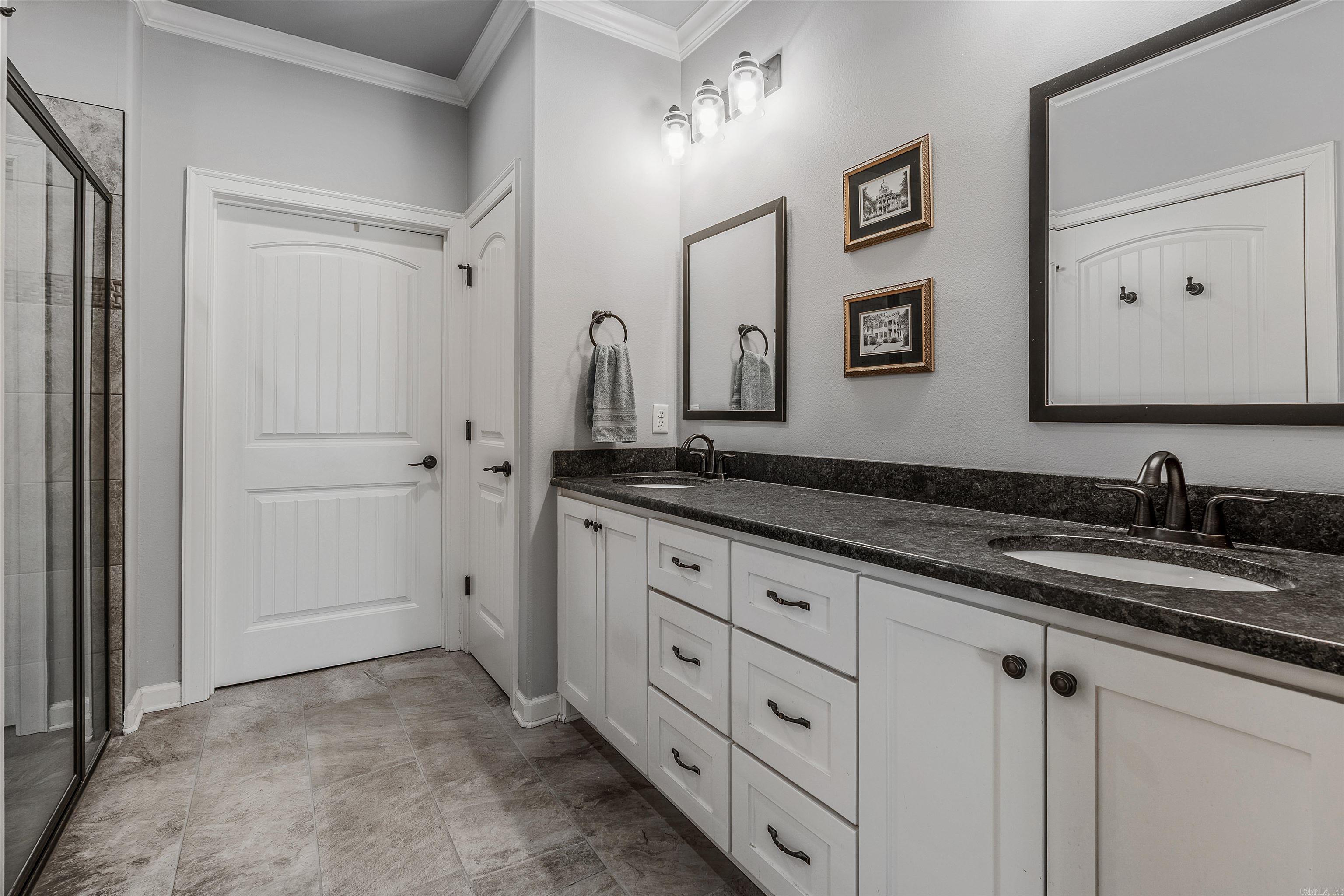 AUSTIN GARDENS PATIO HOMES ADDN - Residential