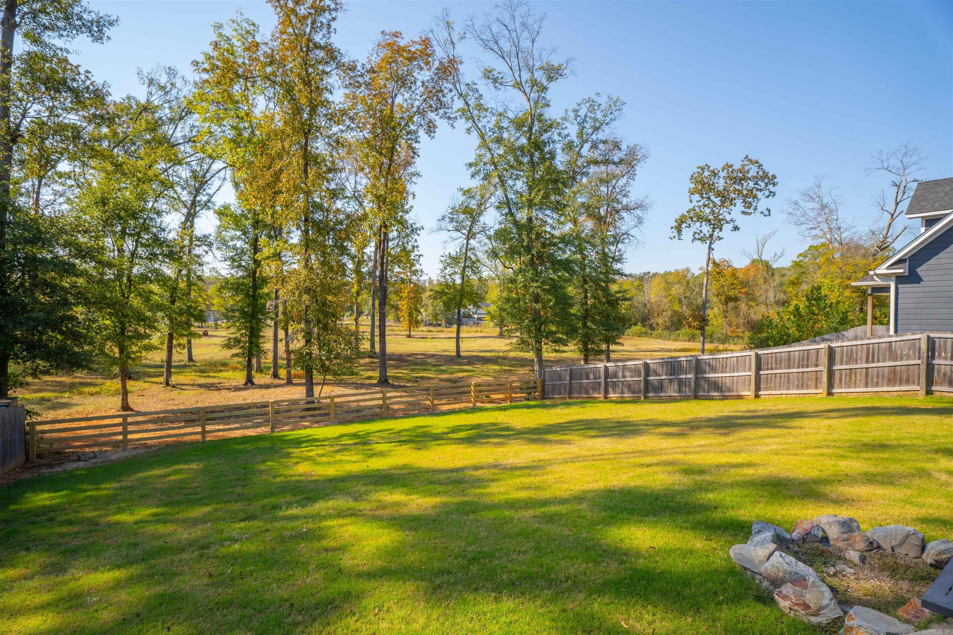 HIGHLAND VILLAGE - Residential