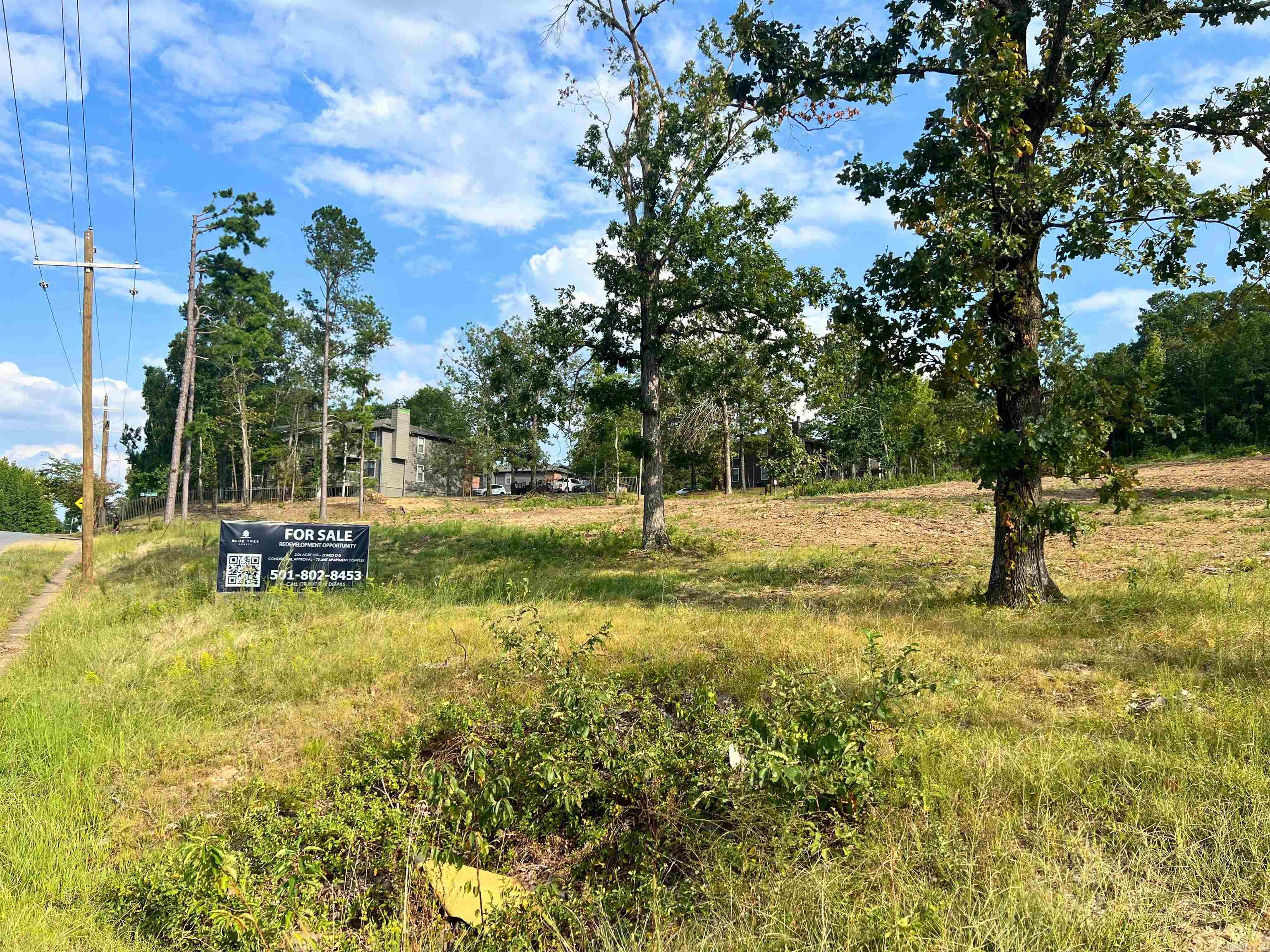 PARKWAY PLACE - Land