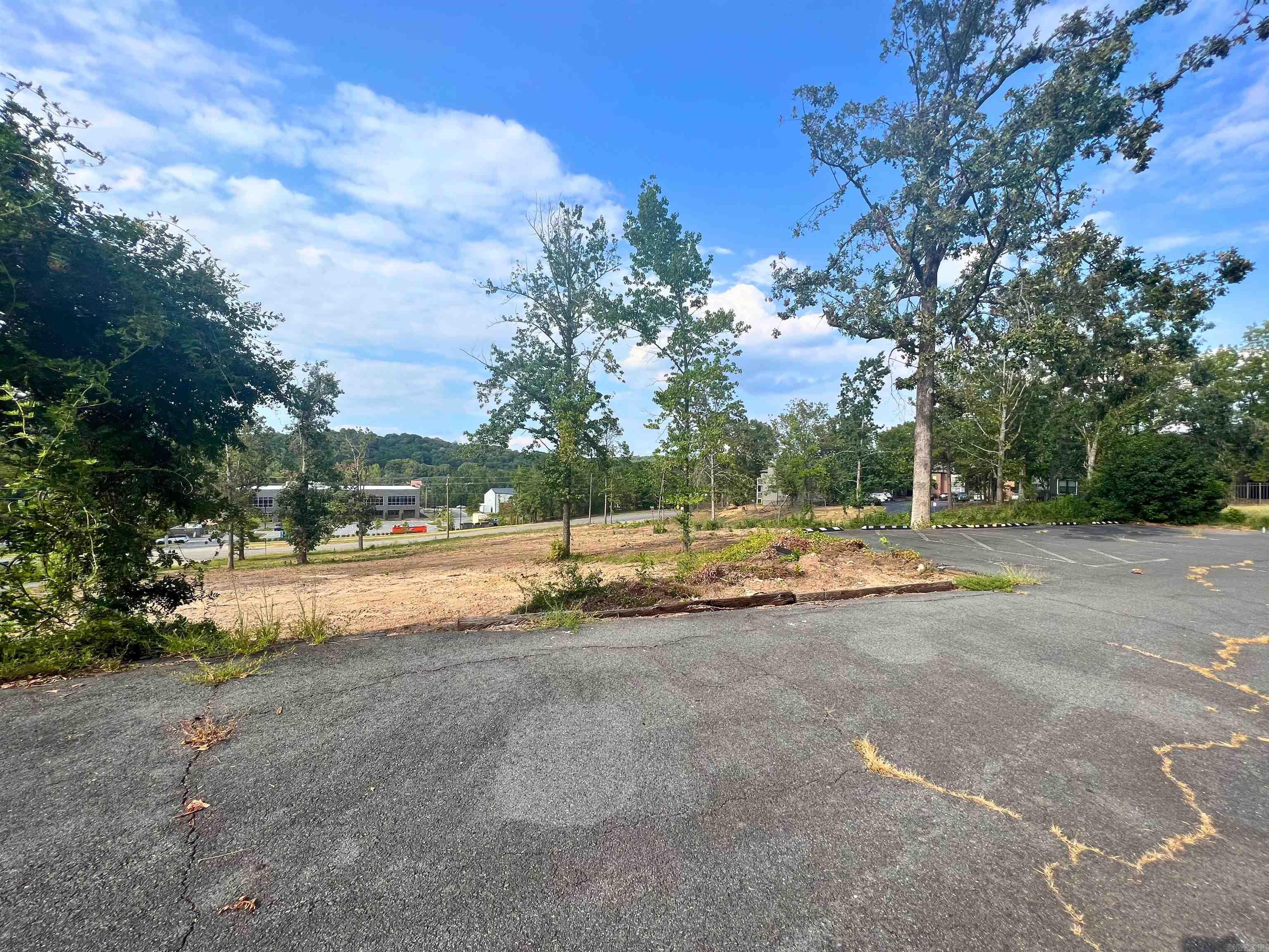 PARKWAY PLACE - Land