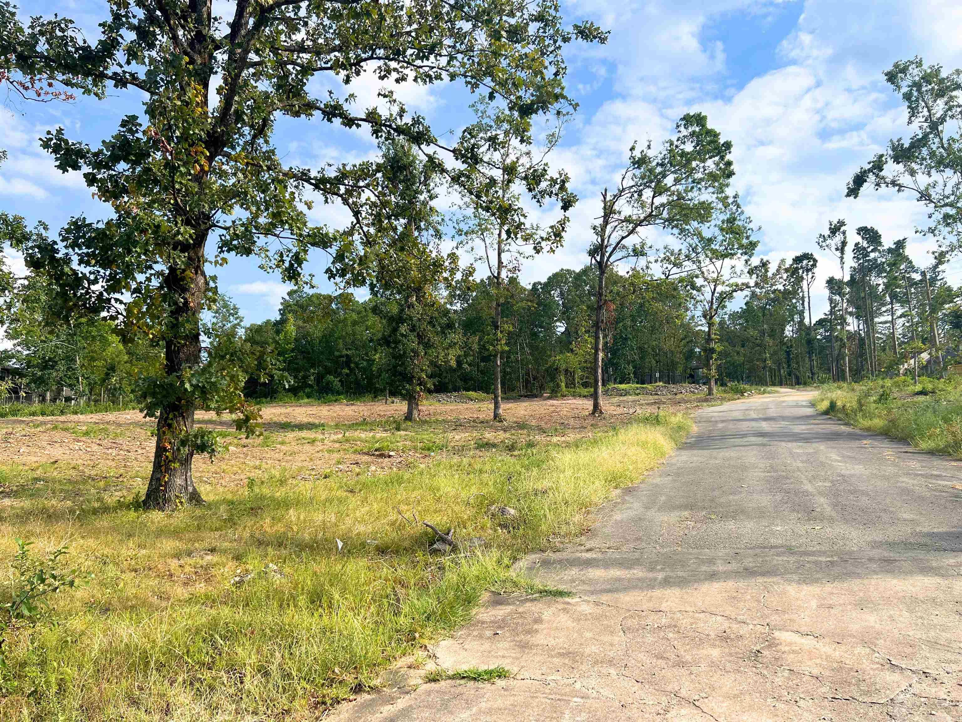 PARKWAY PLACE - Land