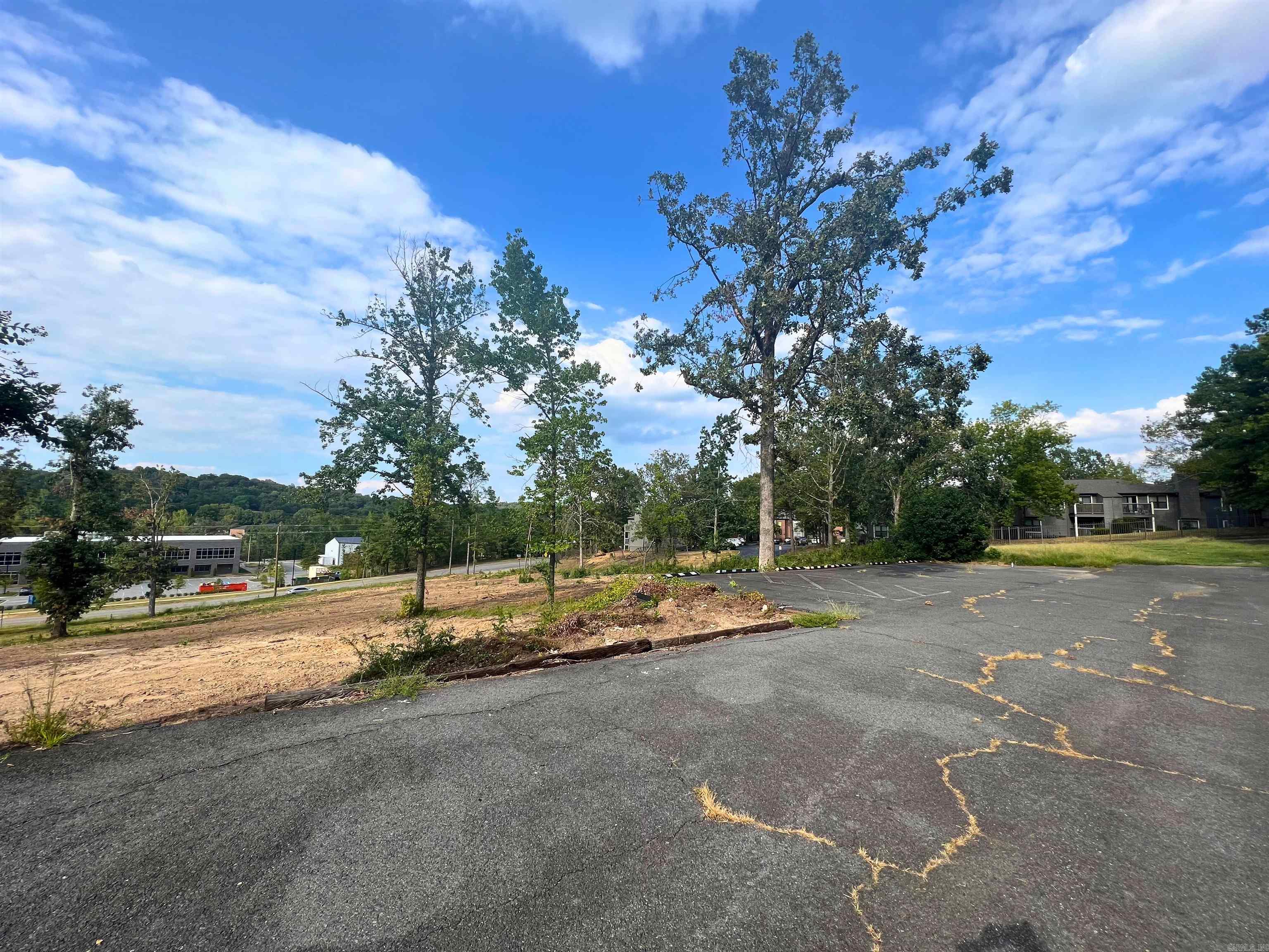 PARKWAY PLACE - Land