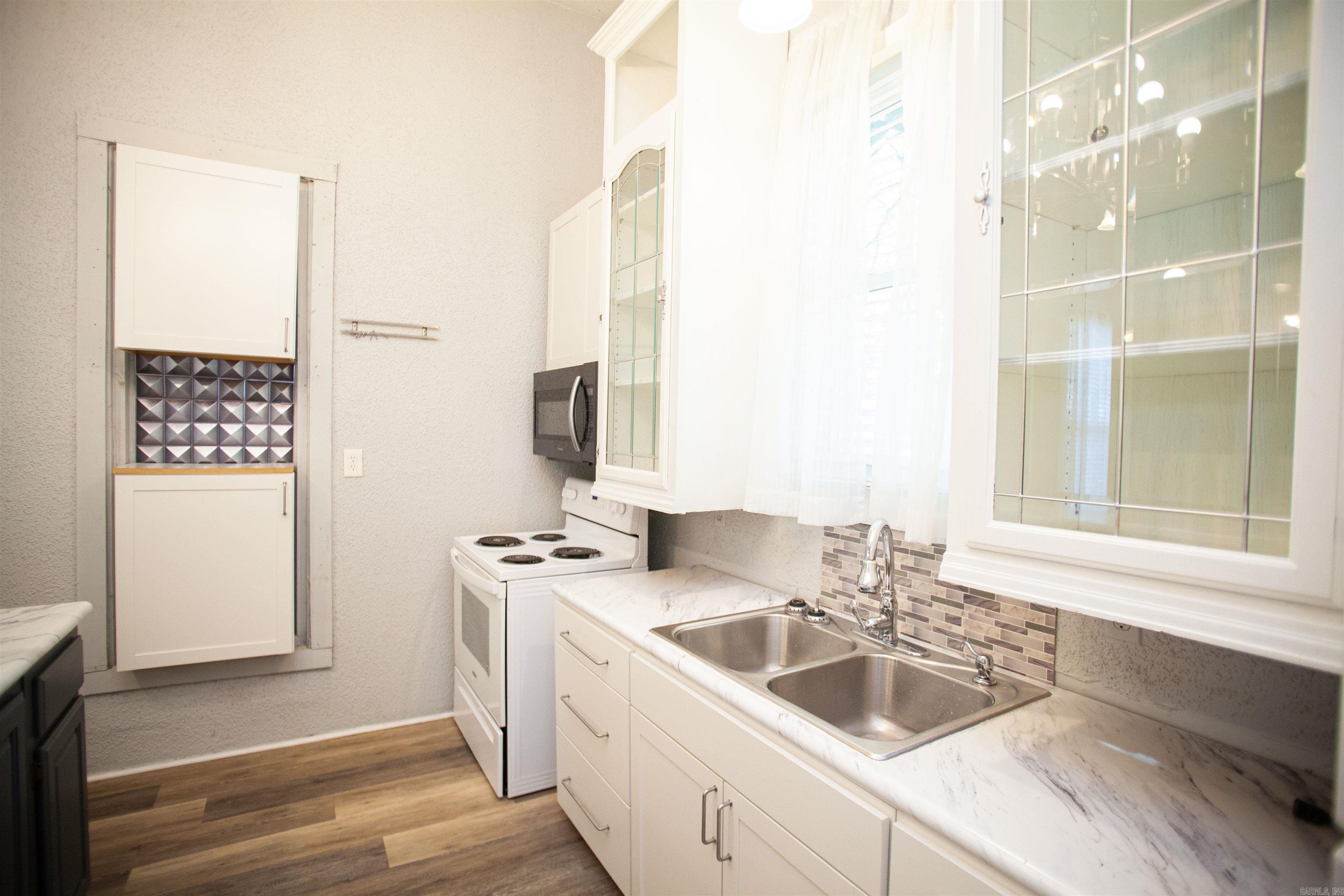 Centenial - Residential Lease