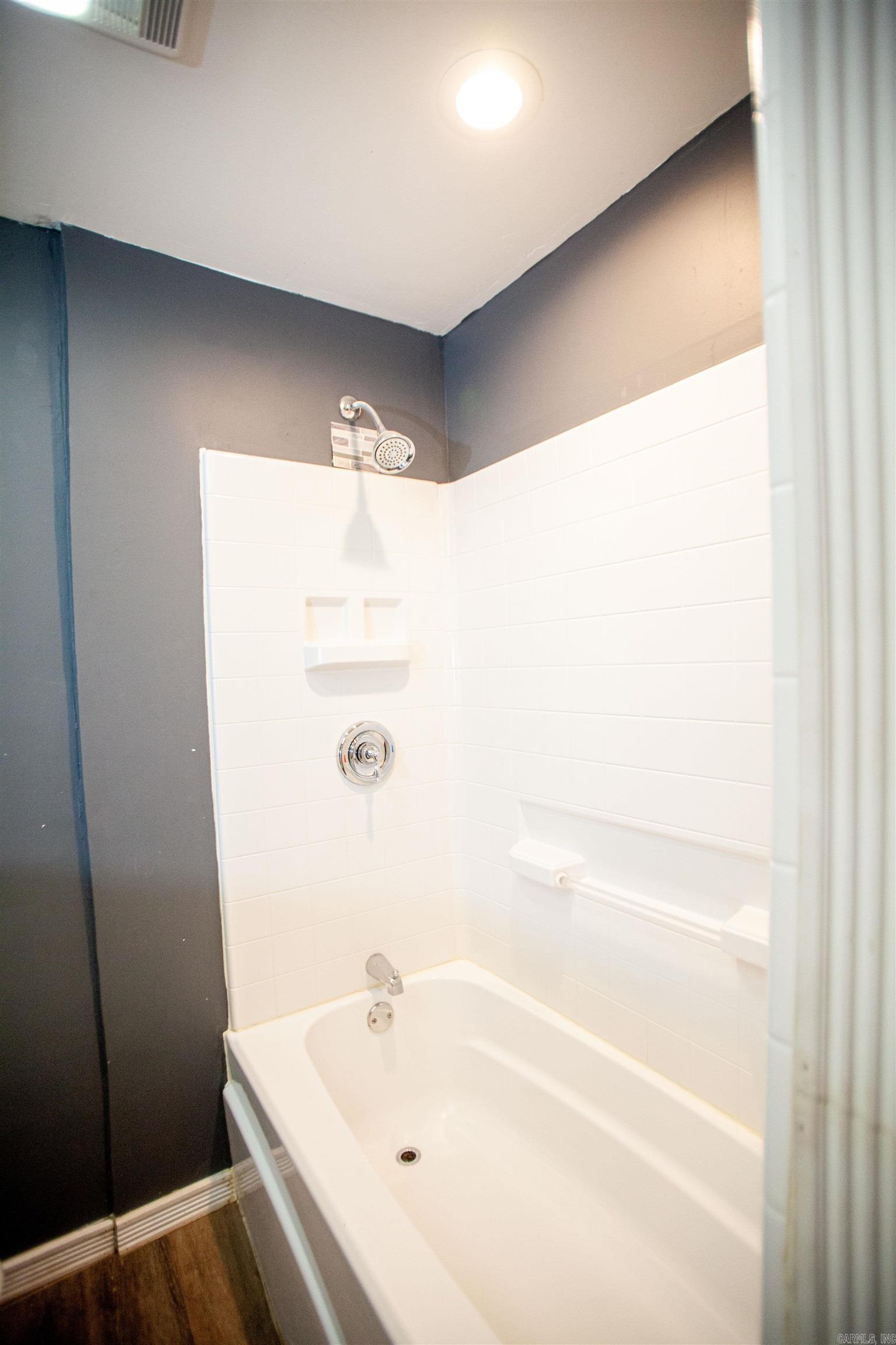 Centenial - Residential Lease