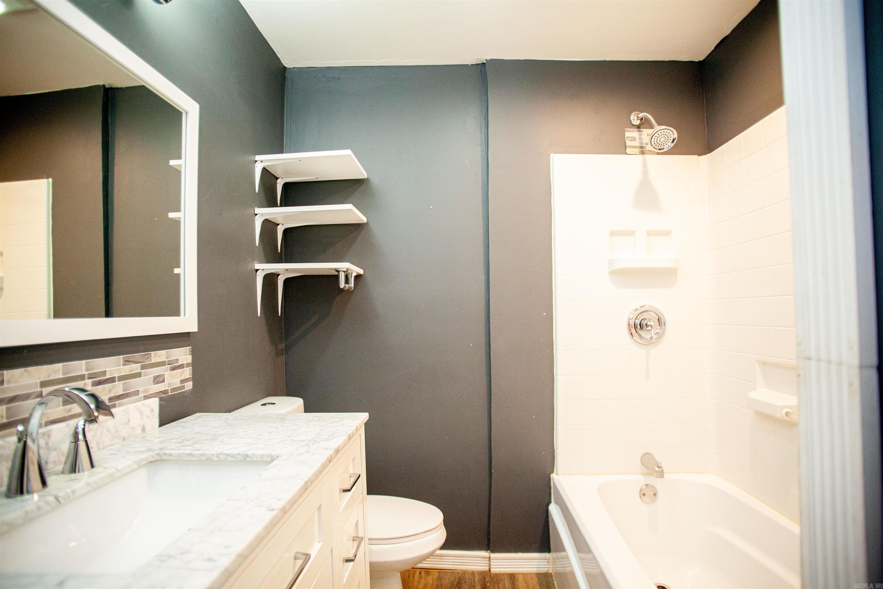 Centenial - Residential Lease