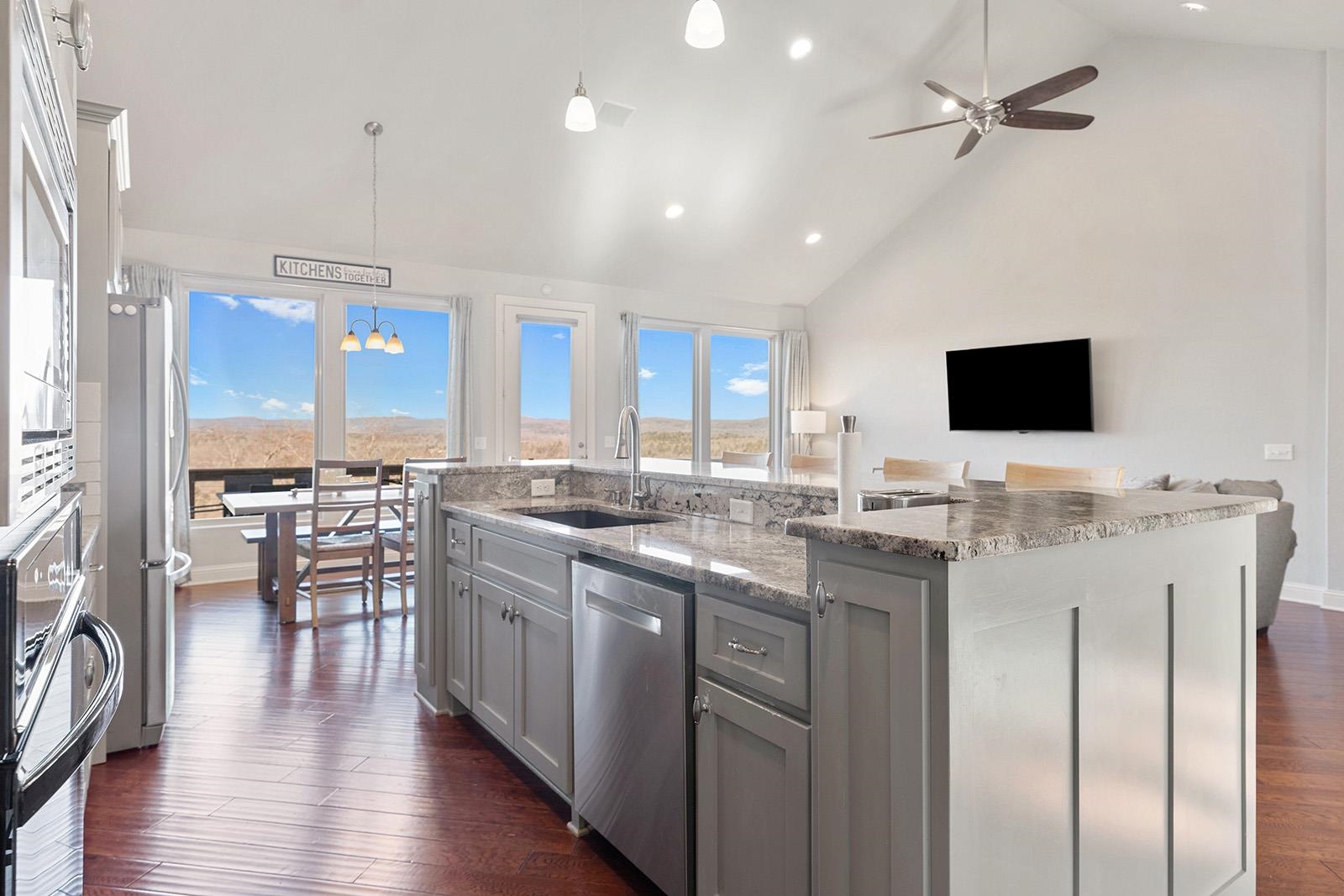 DIAMONDHEAD - Residential