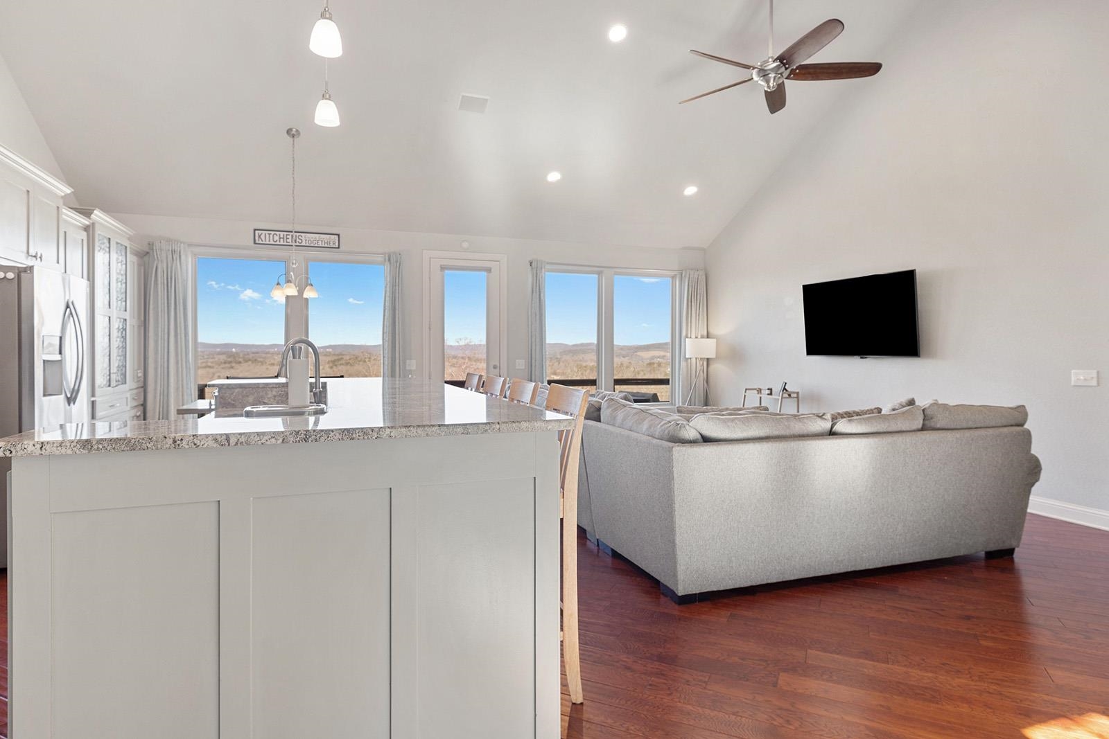DIAMONDHEAD - Residential