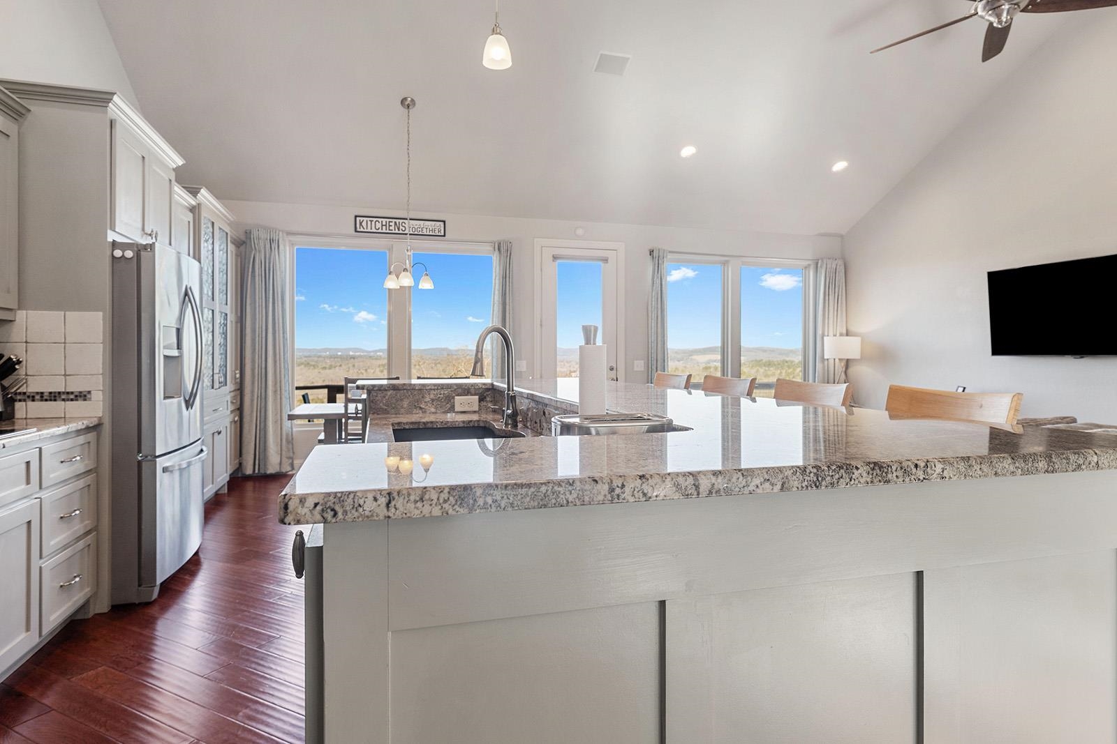 DIAMONDHEAD - Residential