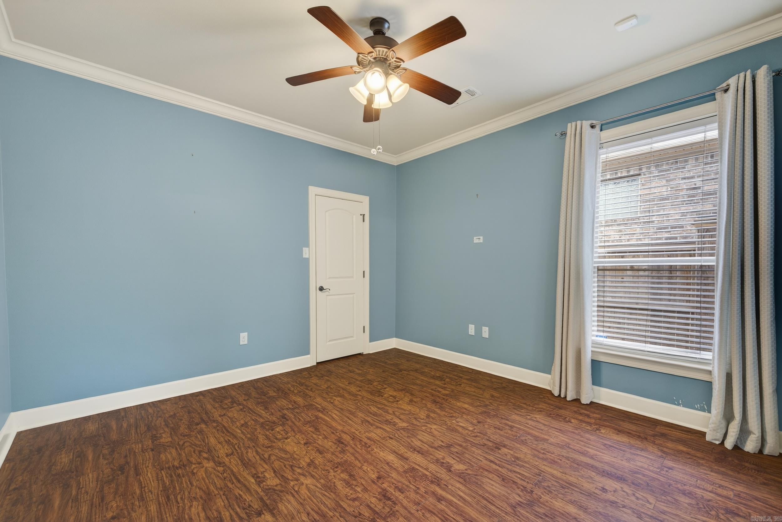 WOODLANDS EDGE - Residential