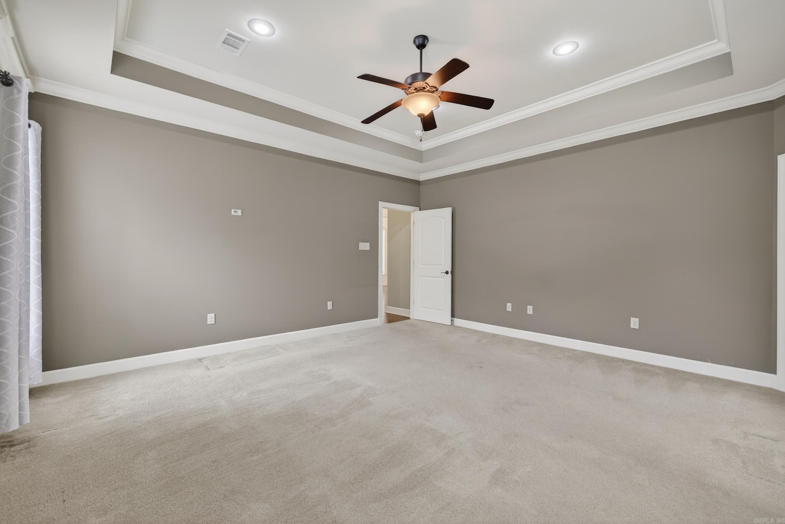 WOODLANDS EDGE - Residential