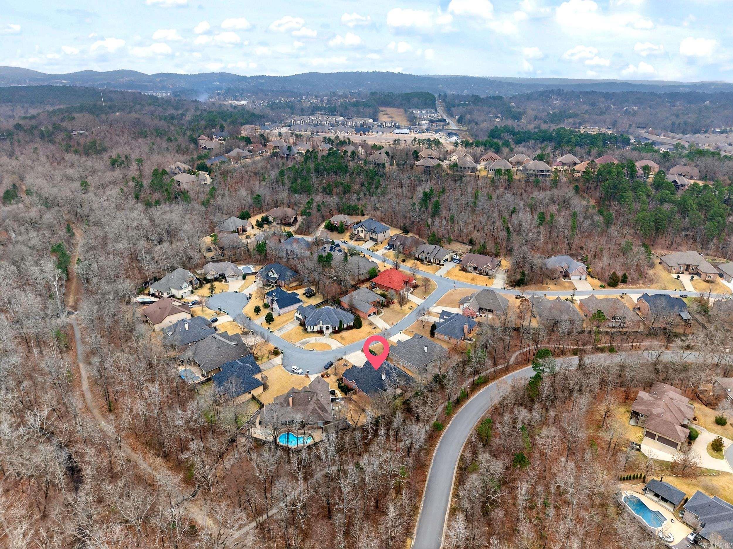 WOODLANDS EDGE - Residential