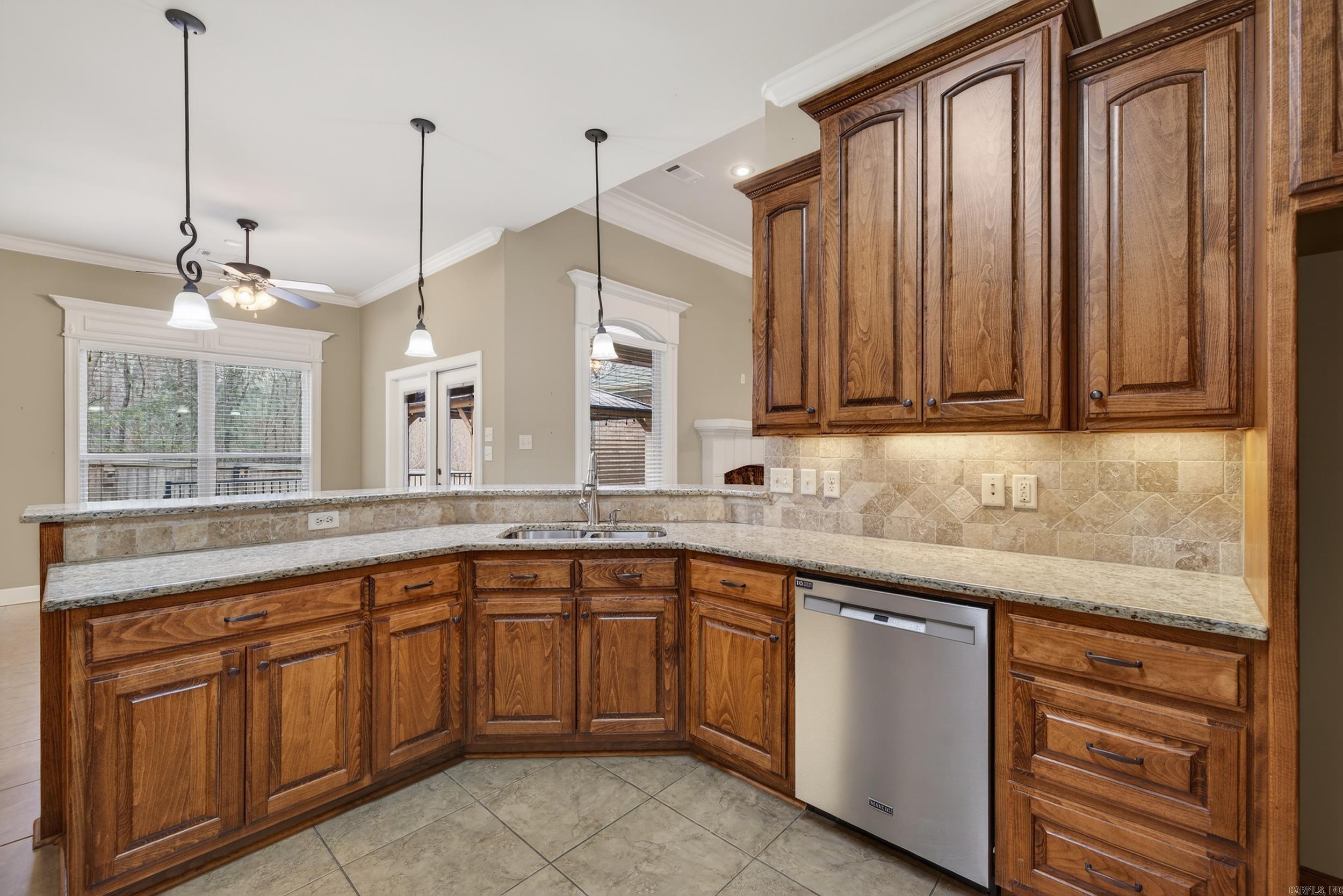 WOODLANDS EDGE - Residential