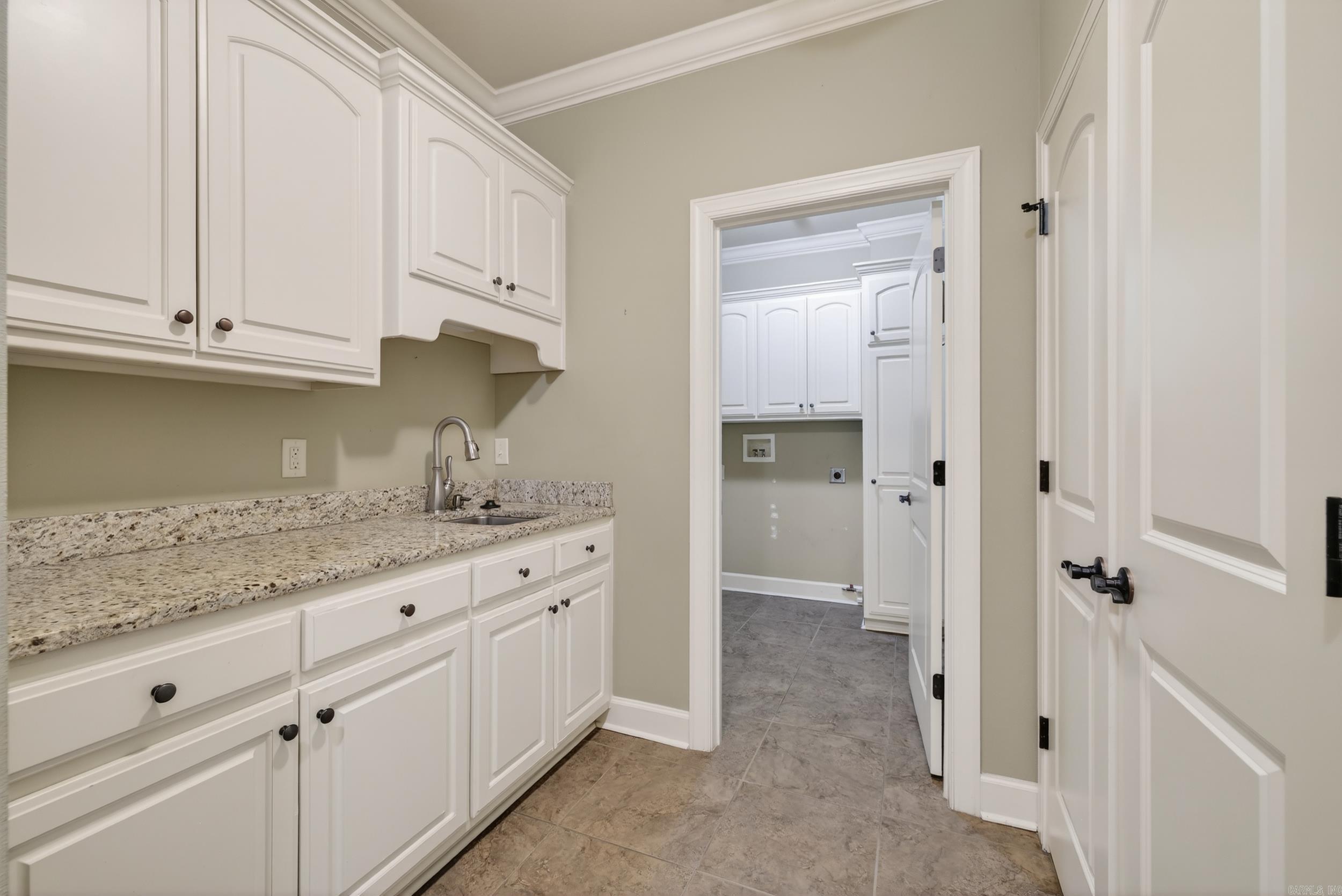 WOODLANDS EDGE - Residential