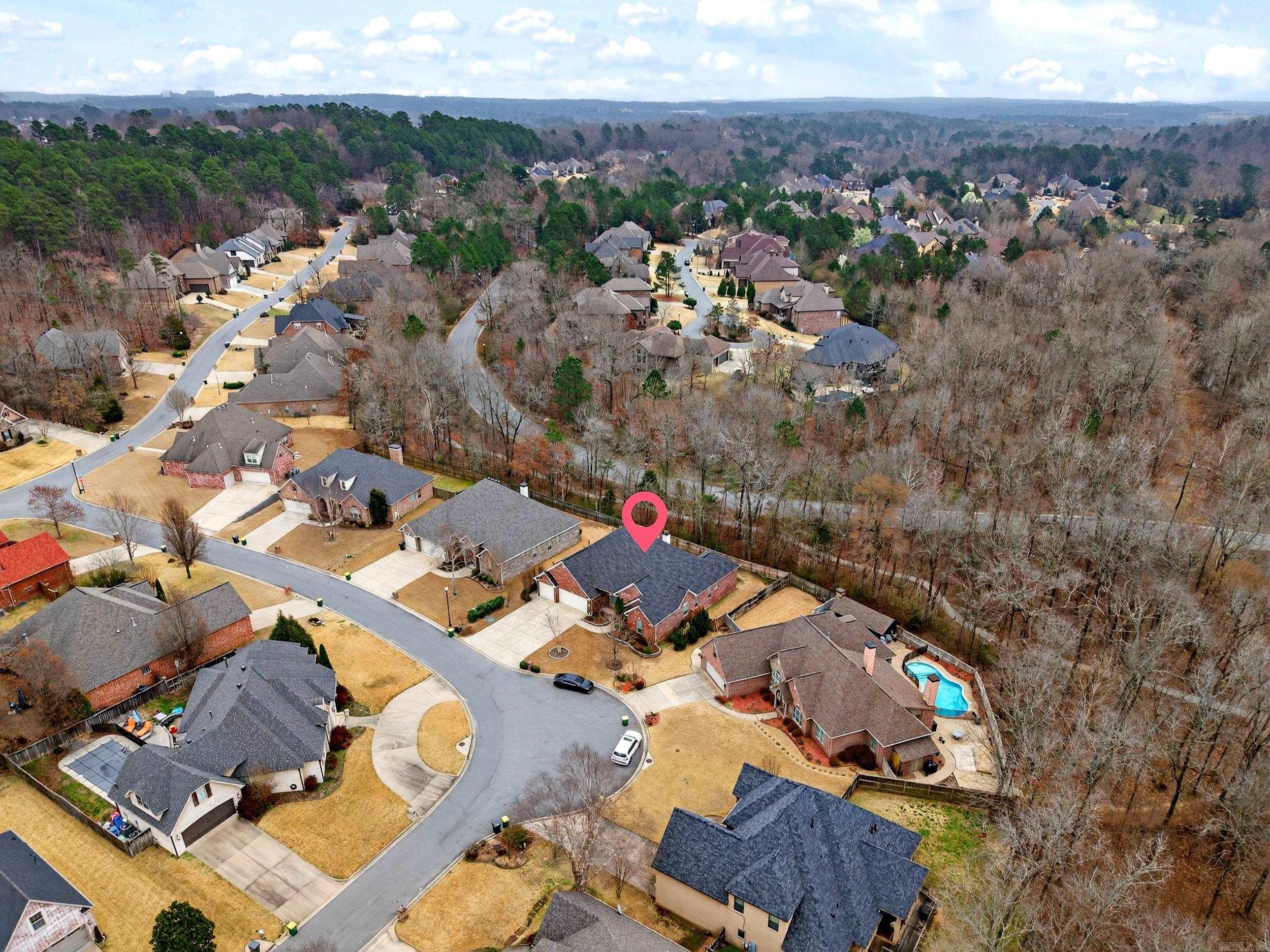 WOODLANDS EDGE - Residential