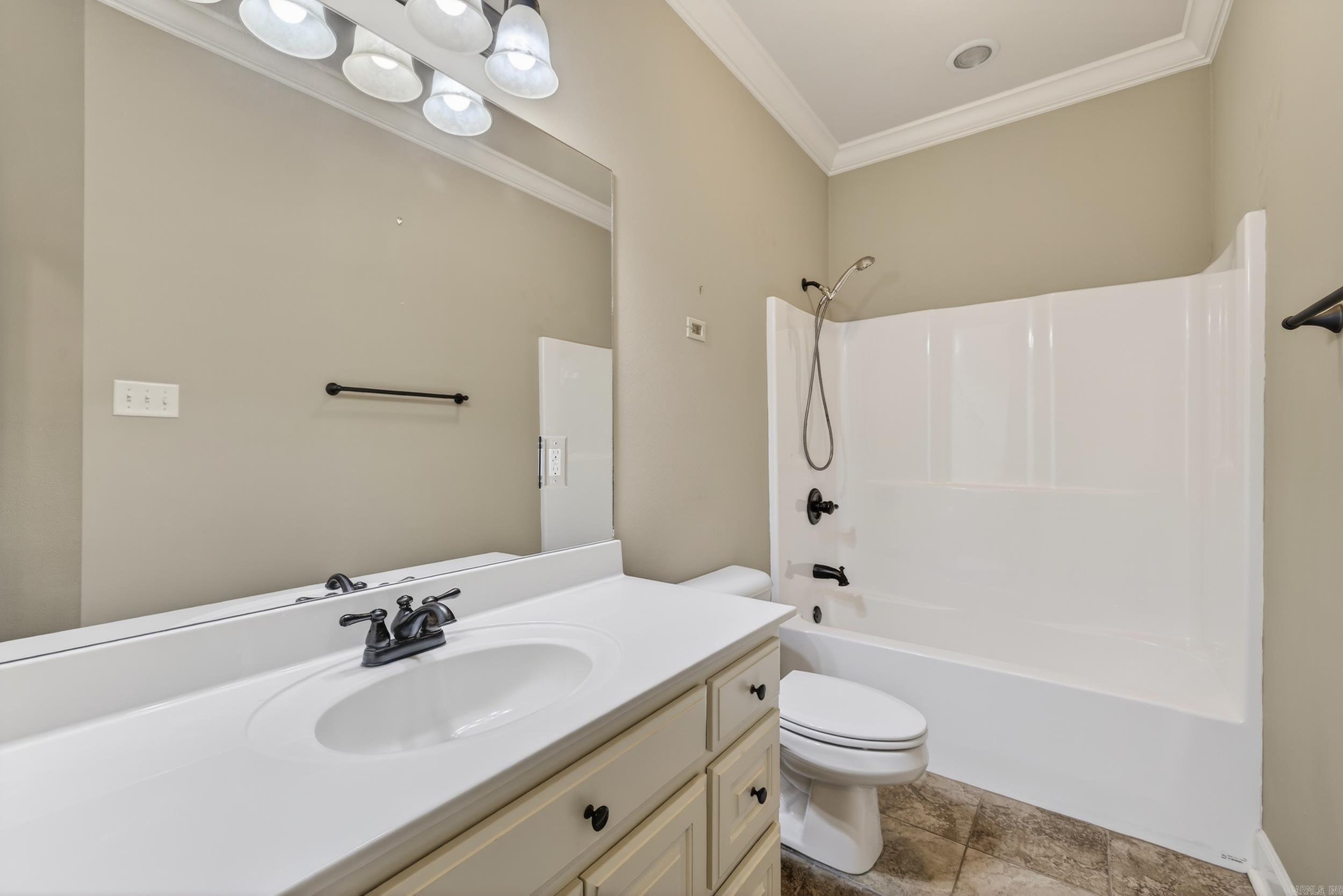 WOODLANDS EDGE - Residential