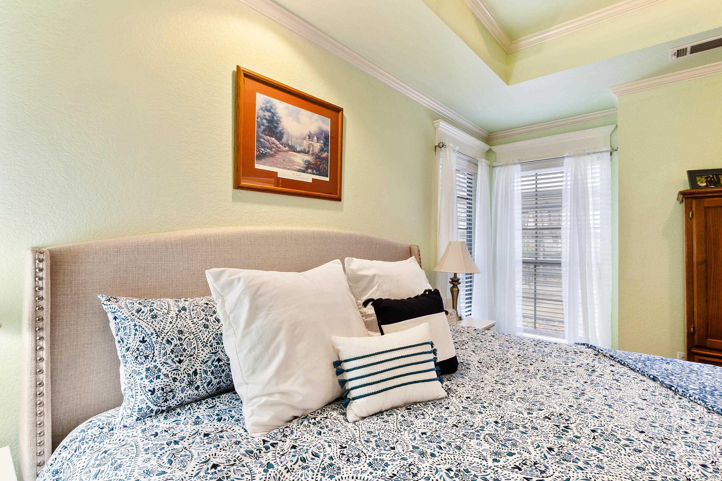 WISTERIA VINEYARD - Residential