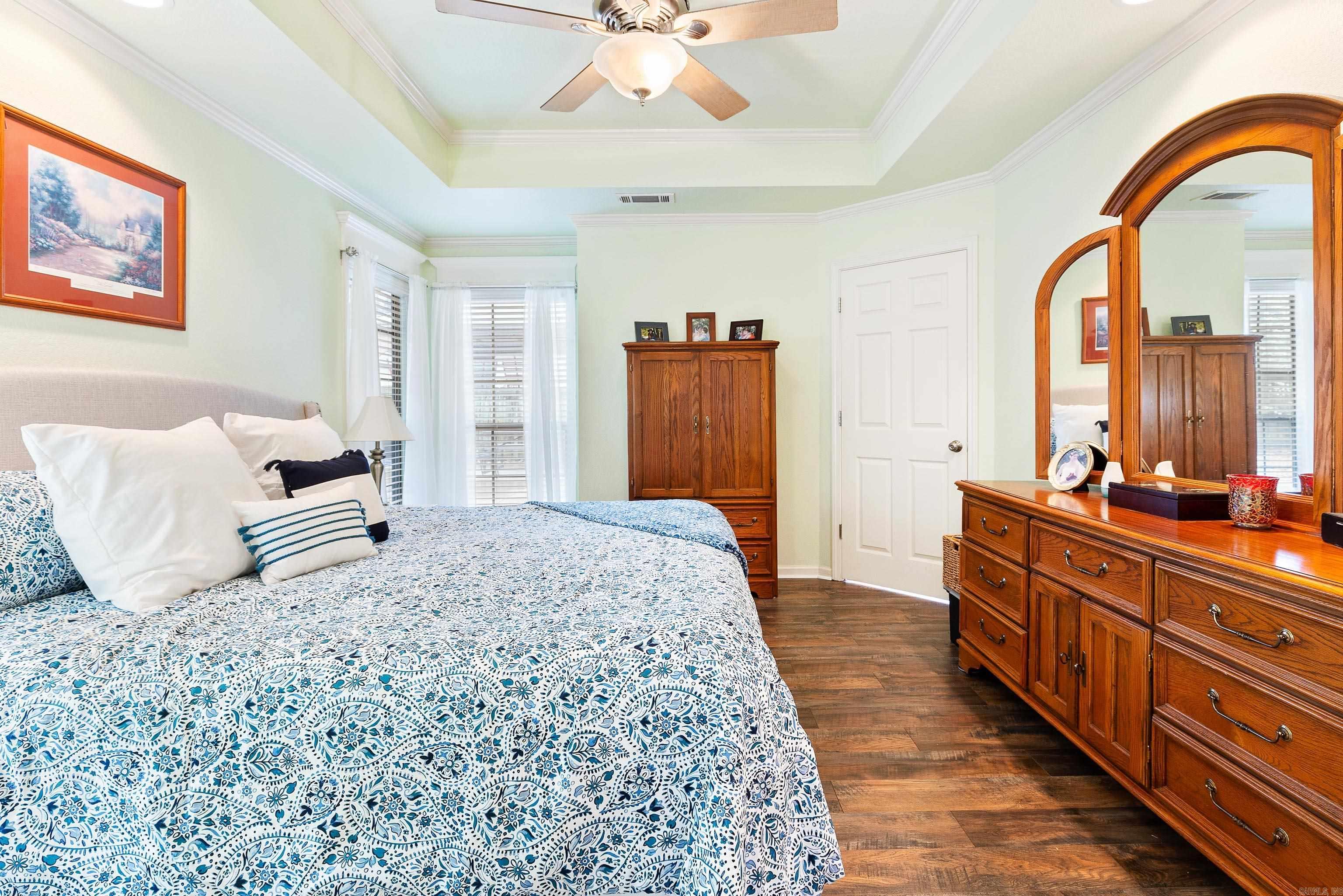 WISTERIA VINEYARD - Residential