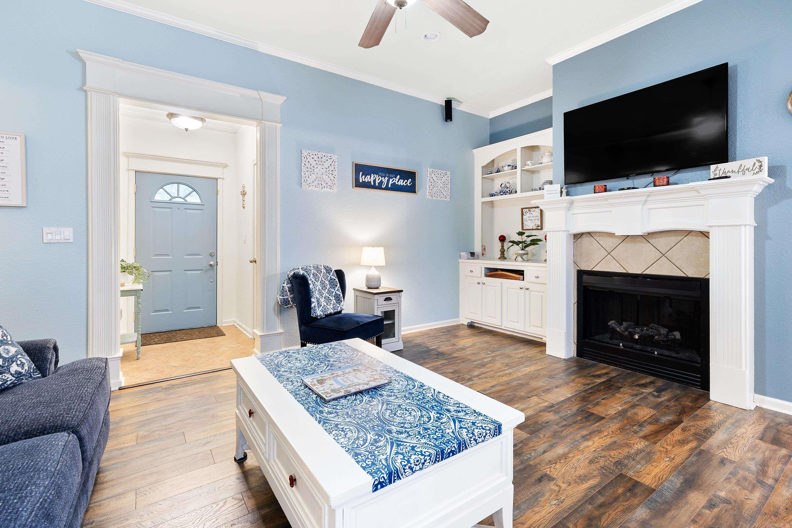 WISTERIA VINEYARD - Residential