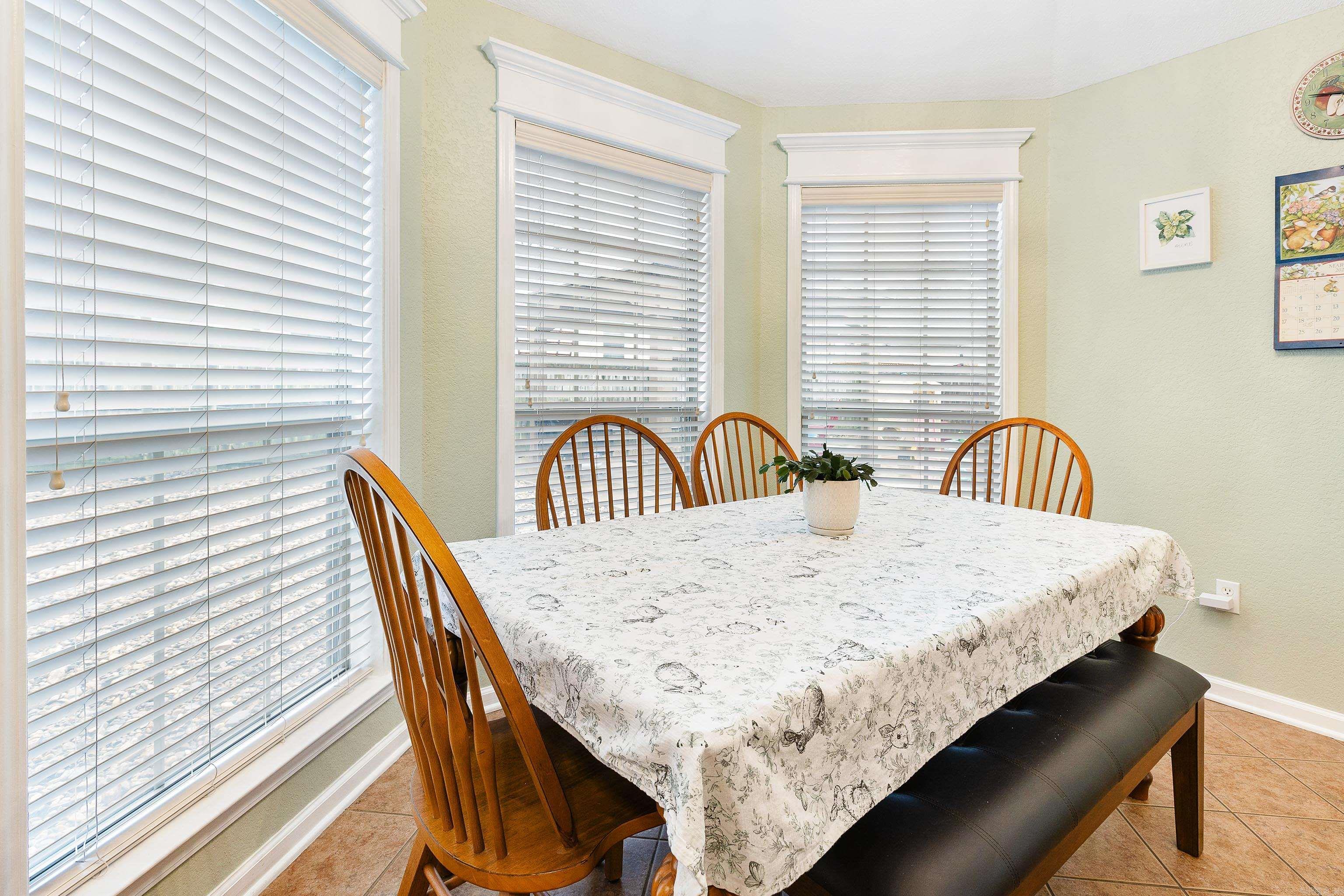 WISTERIA VINEYARD - Residential