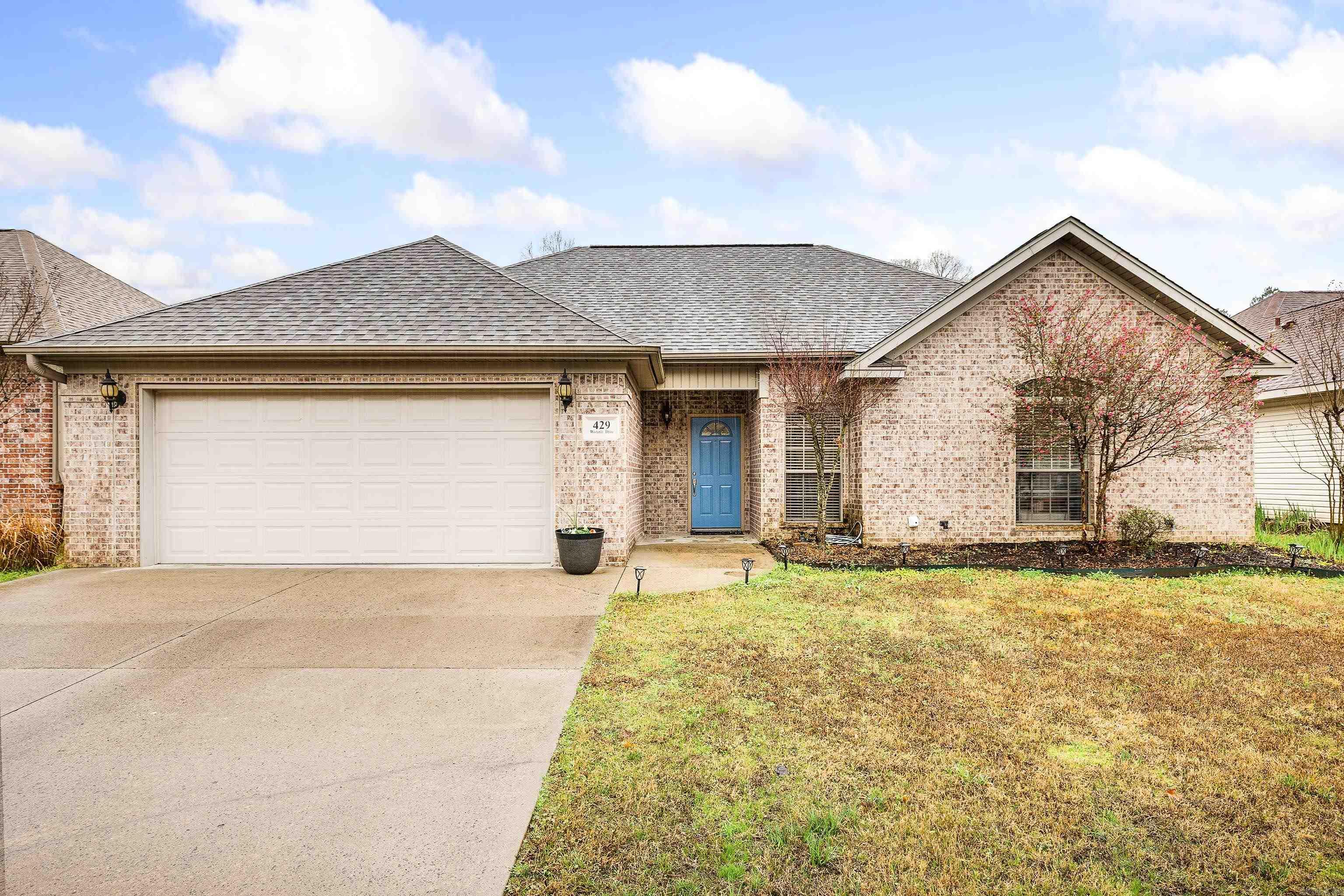 WISTERIA VINEYARD - Residential