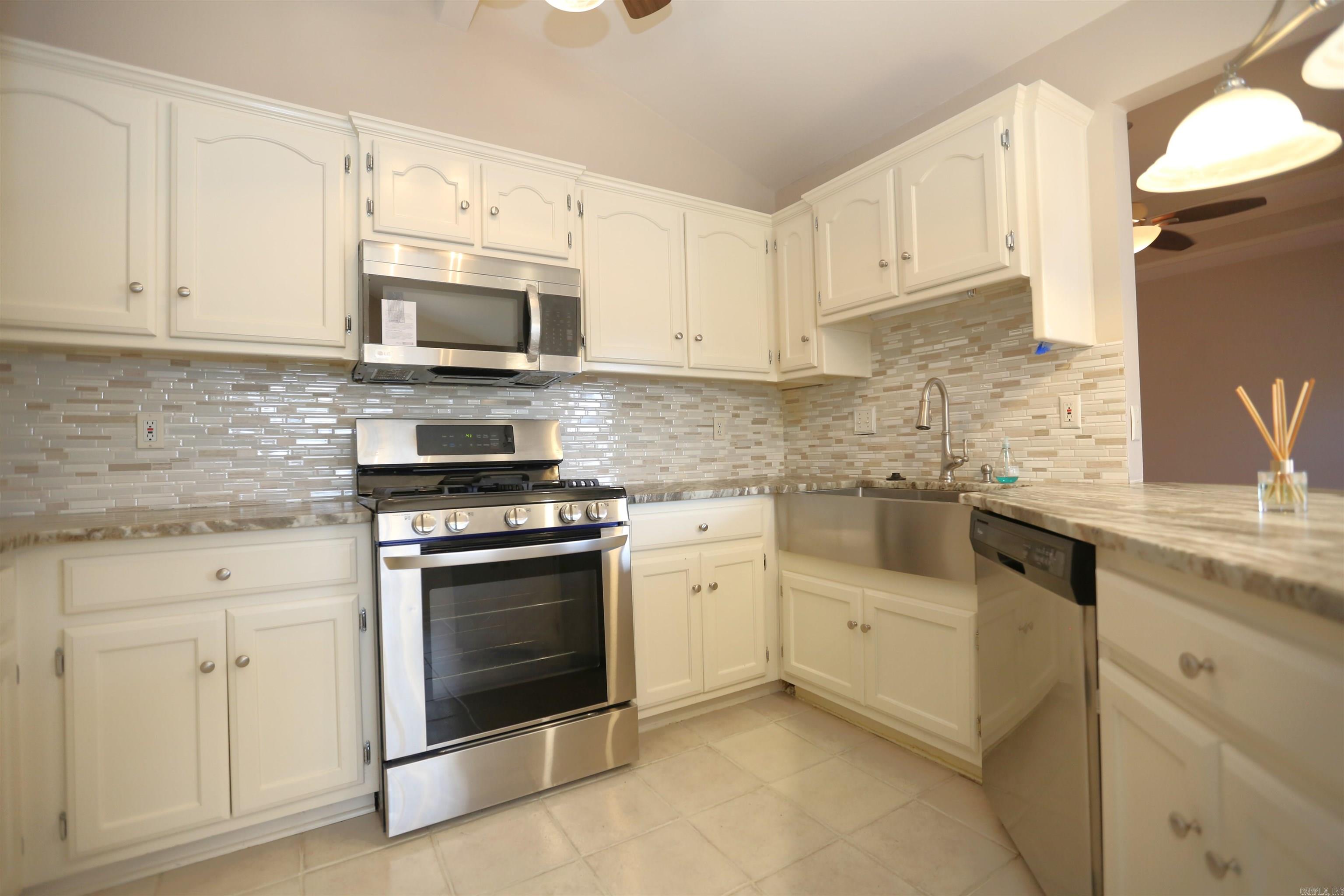 CHERRY CREEK ADDN - Residential